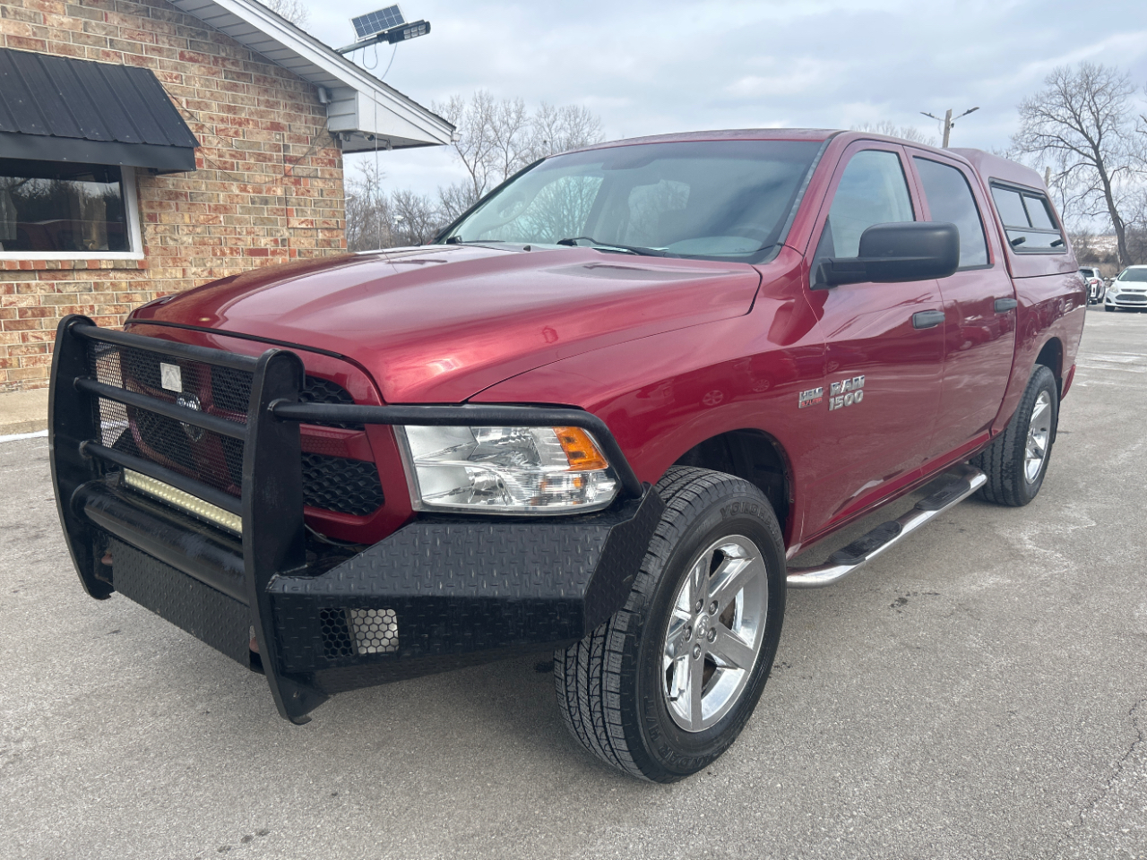 2013 RAM 1500 4WD Crew Cab 140.5" Express