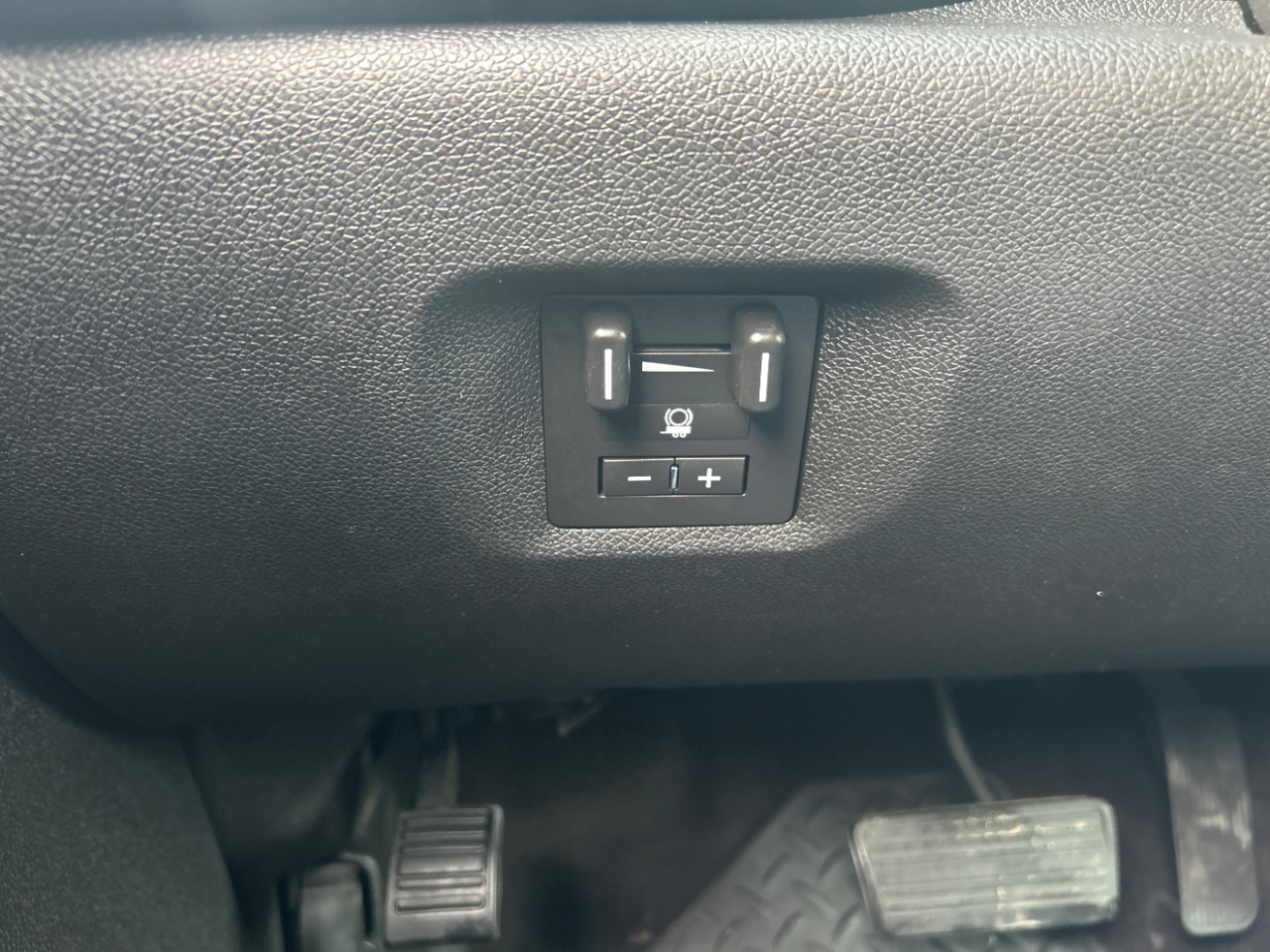 Chevrolet Silverado 1500 4WD Ext Cab 143.5" LT 2013