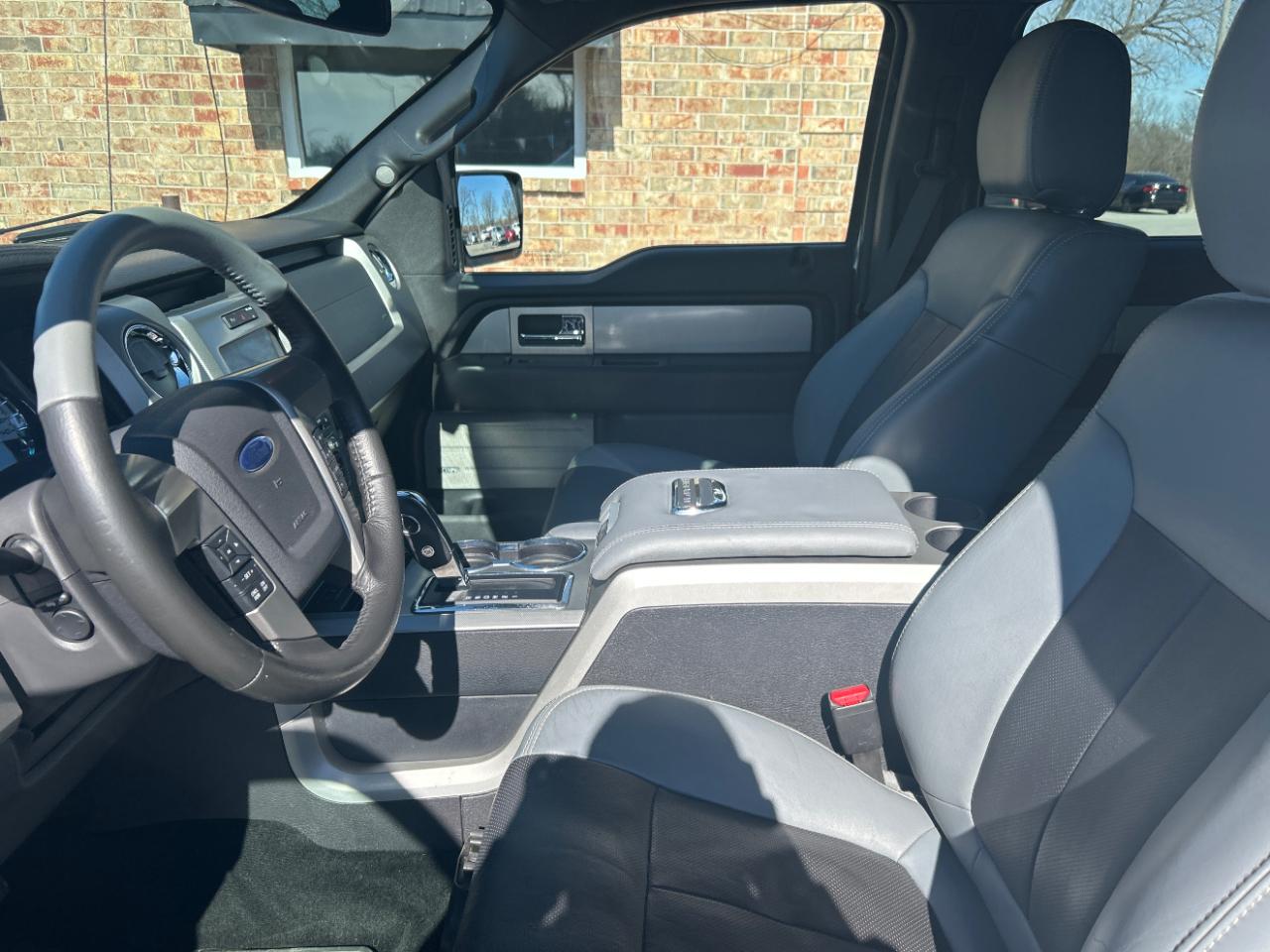 Ford F-150 AWD SuperCrew 145" Lariat Limited 2011