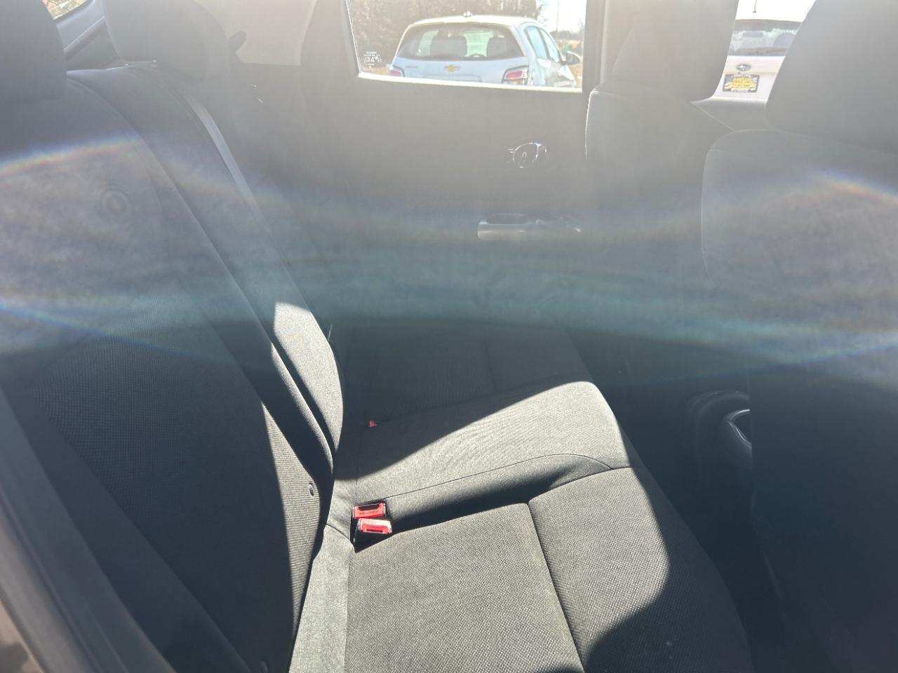 Nissan Juke 5dr Wgn CVT S FWD 2013