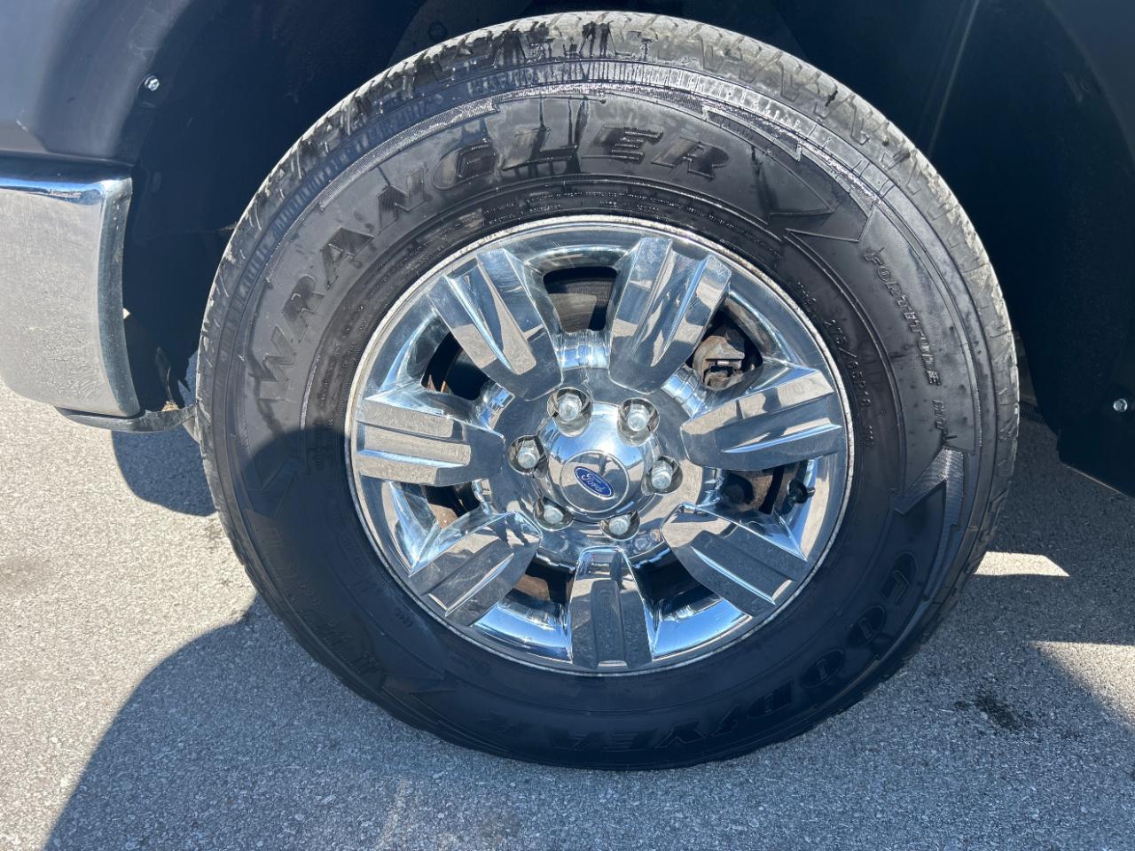 Ford F-150 4WD SuperCrew 145" Platinum 2012