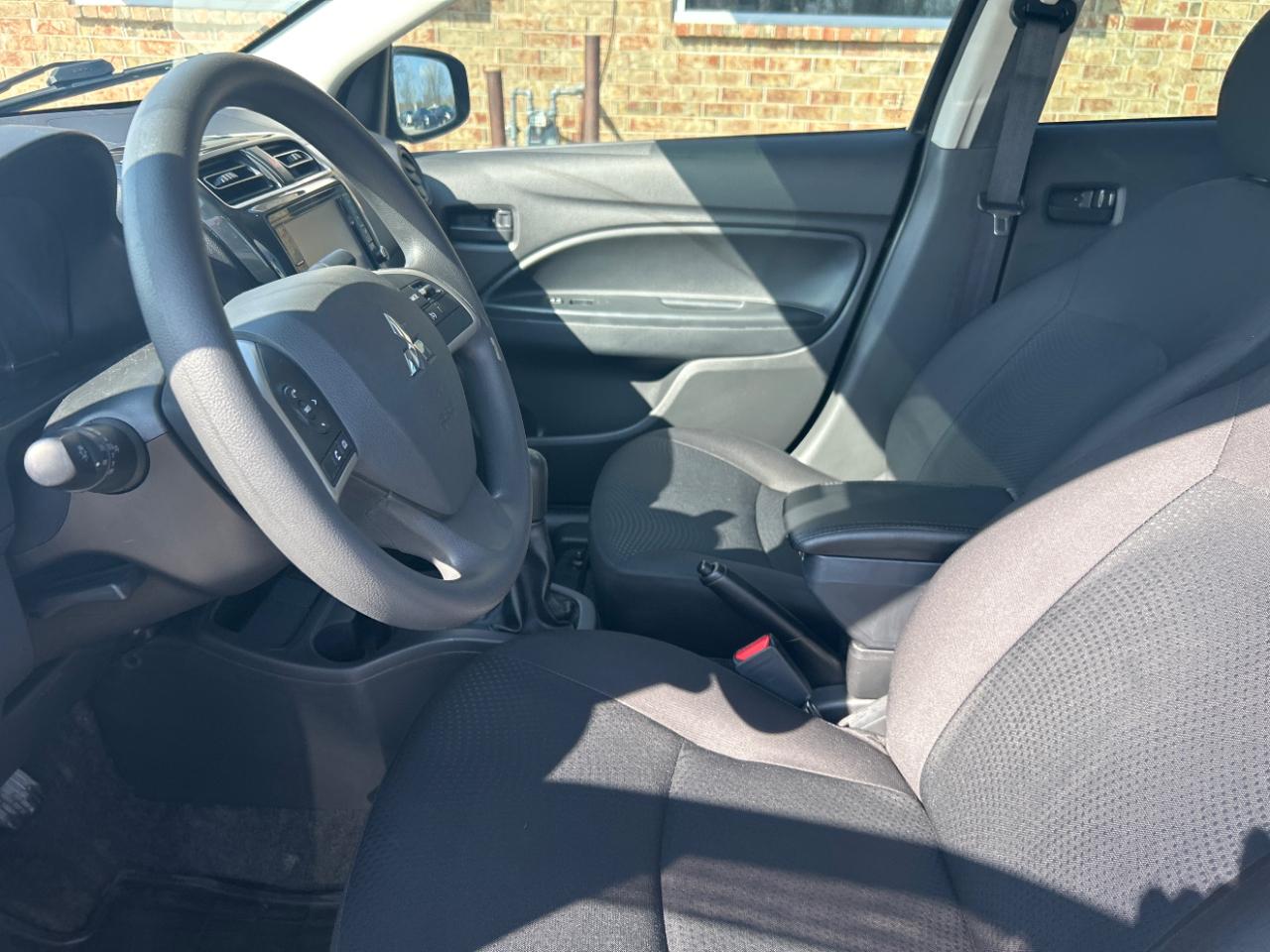 Mitsubishi Mirage G4 ES Manual 2020