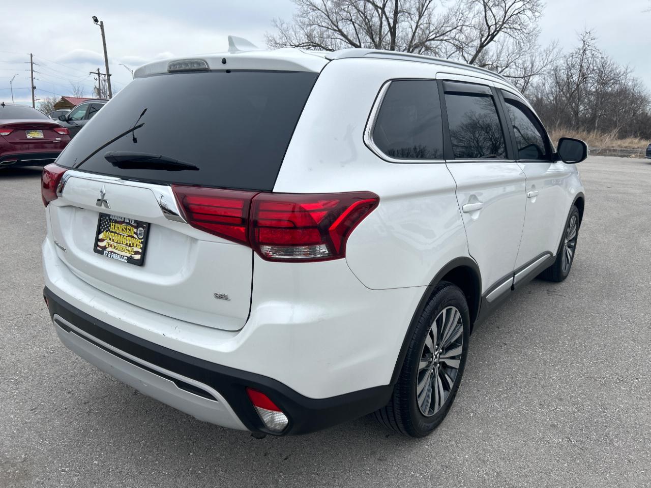 Mitsubishi Outlander SEL FWD 2020