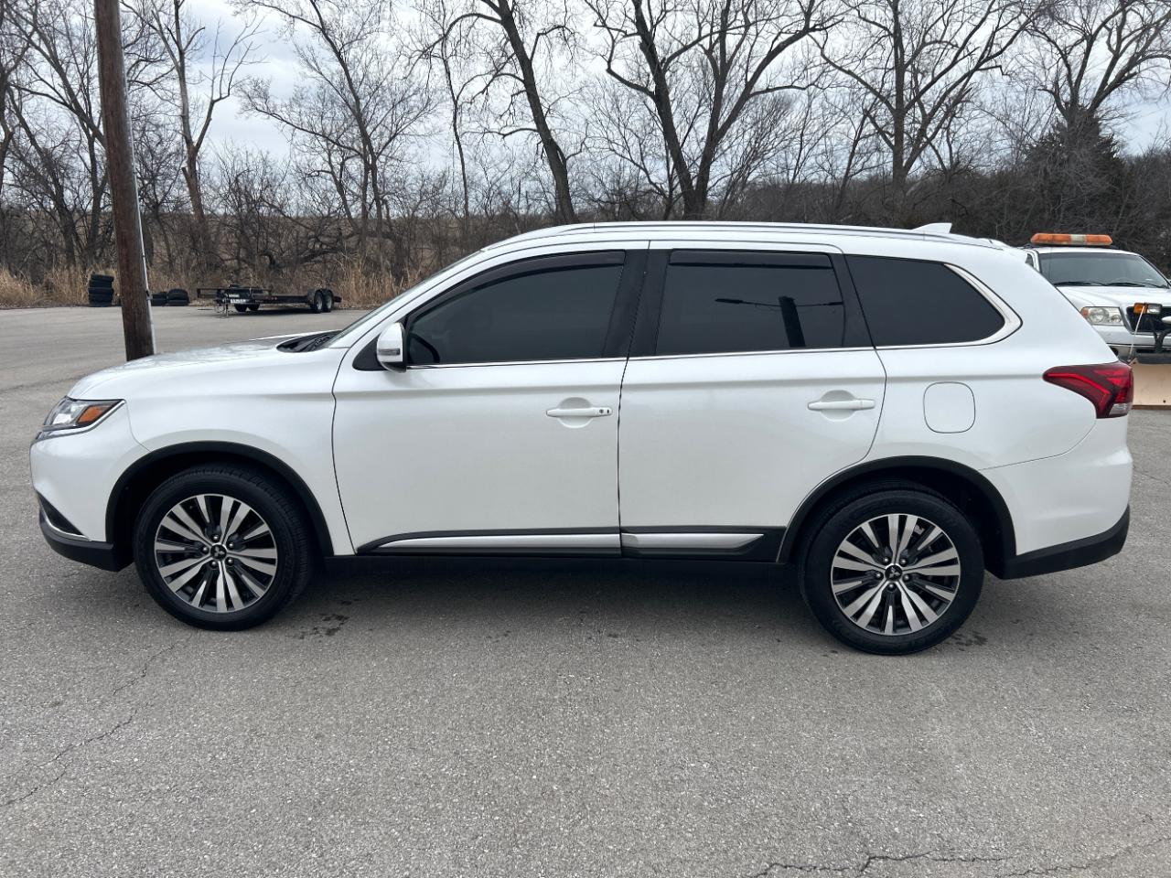 Mitsubishi Outlander SEL FWD 2020