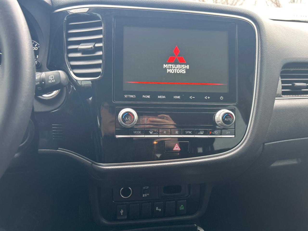 Mitsubishi Outlander SEL FWD 2020