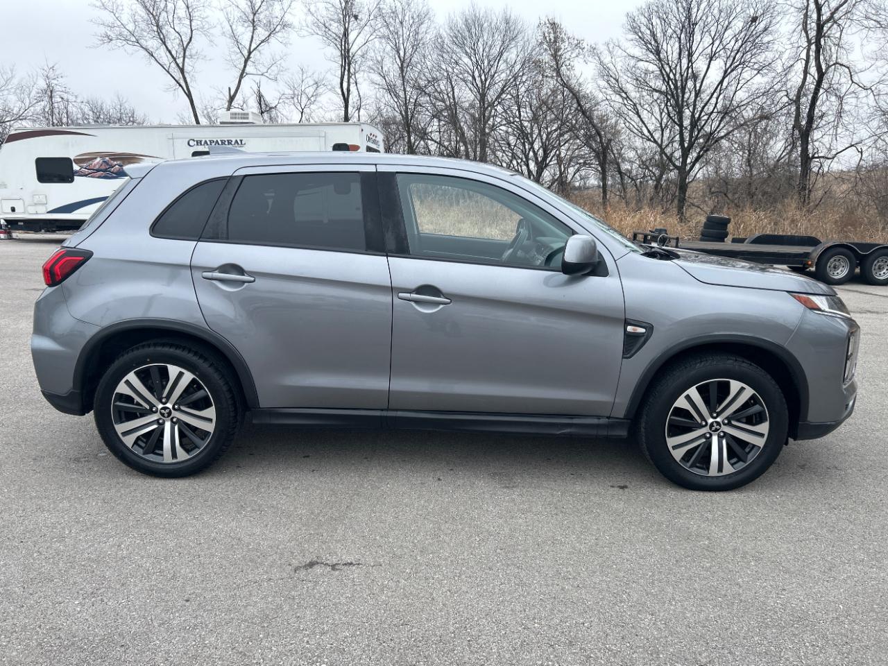 Mitsubishi Outlander Sport ES 2.0 CVT 2020