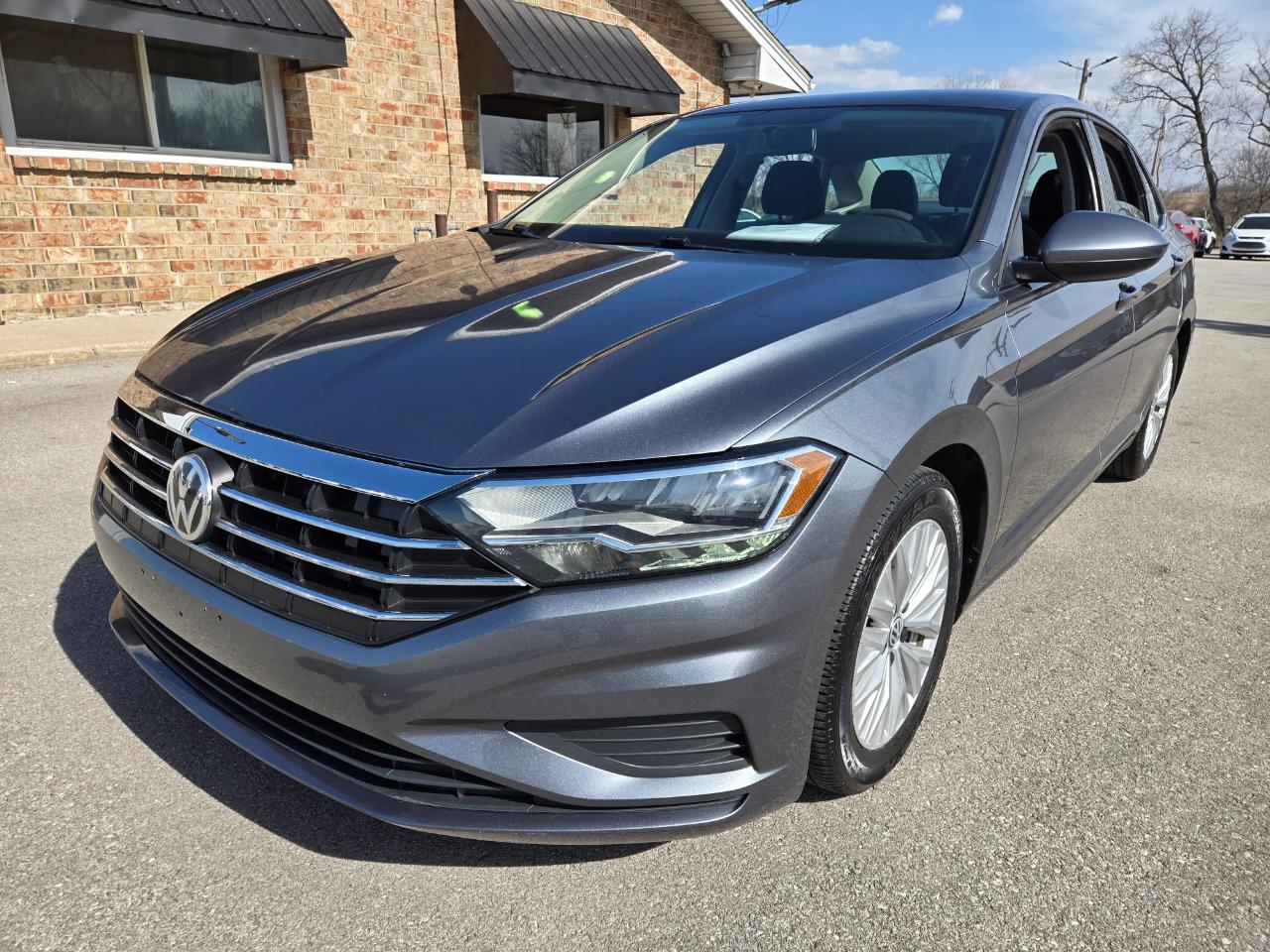 Volkswagen Jetta R-Line Auto w/SULEV 2019