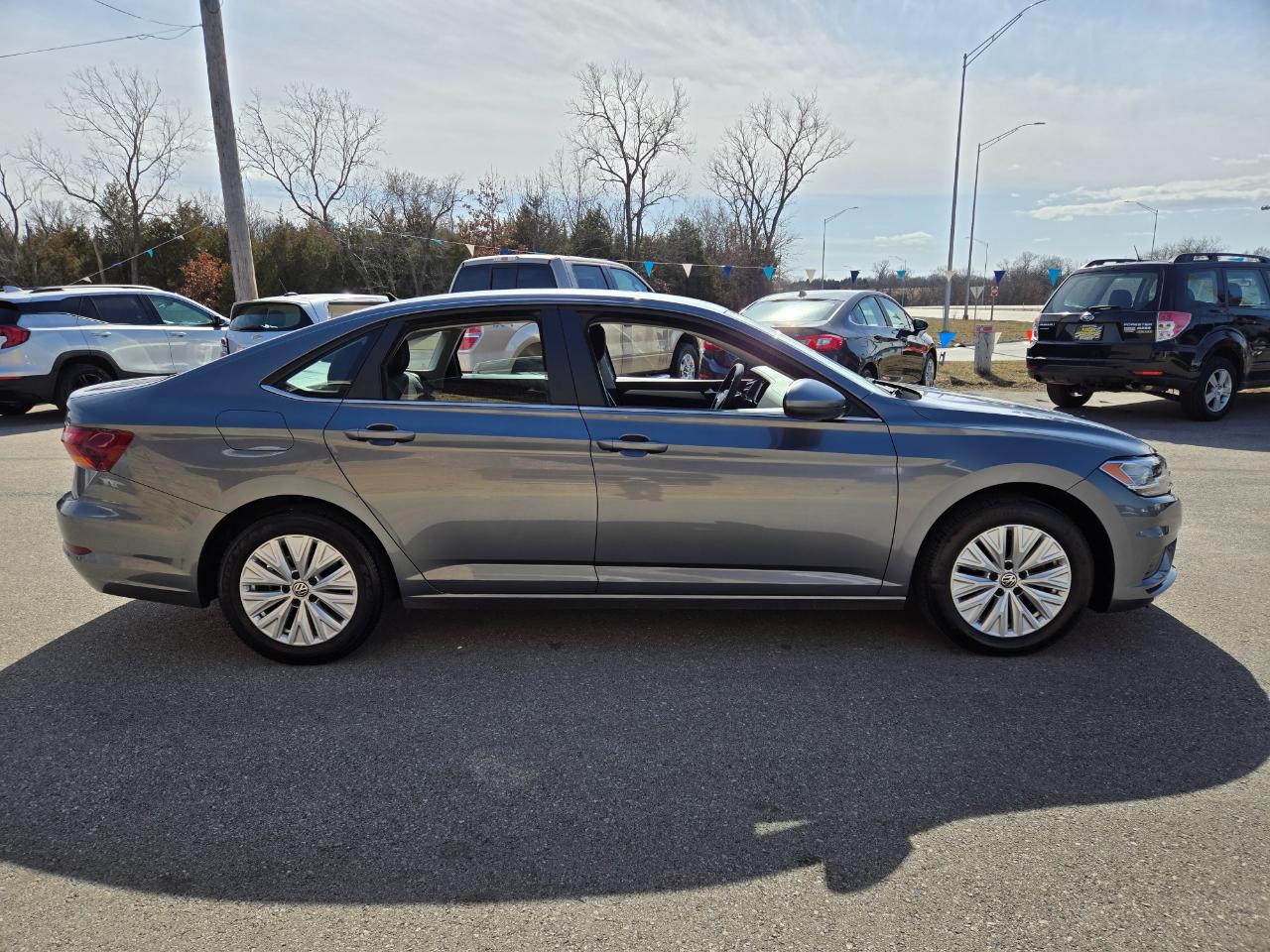 Volkswagen Jetta R-Line Auto w/SULEV 2019