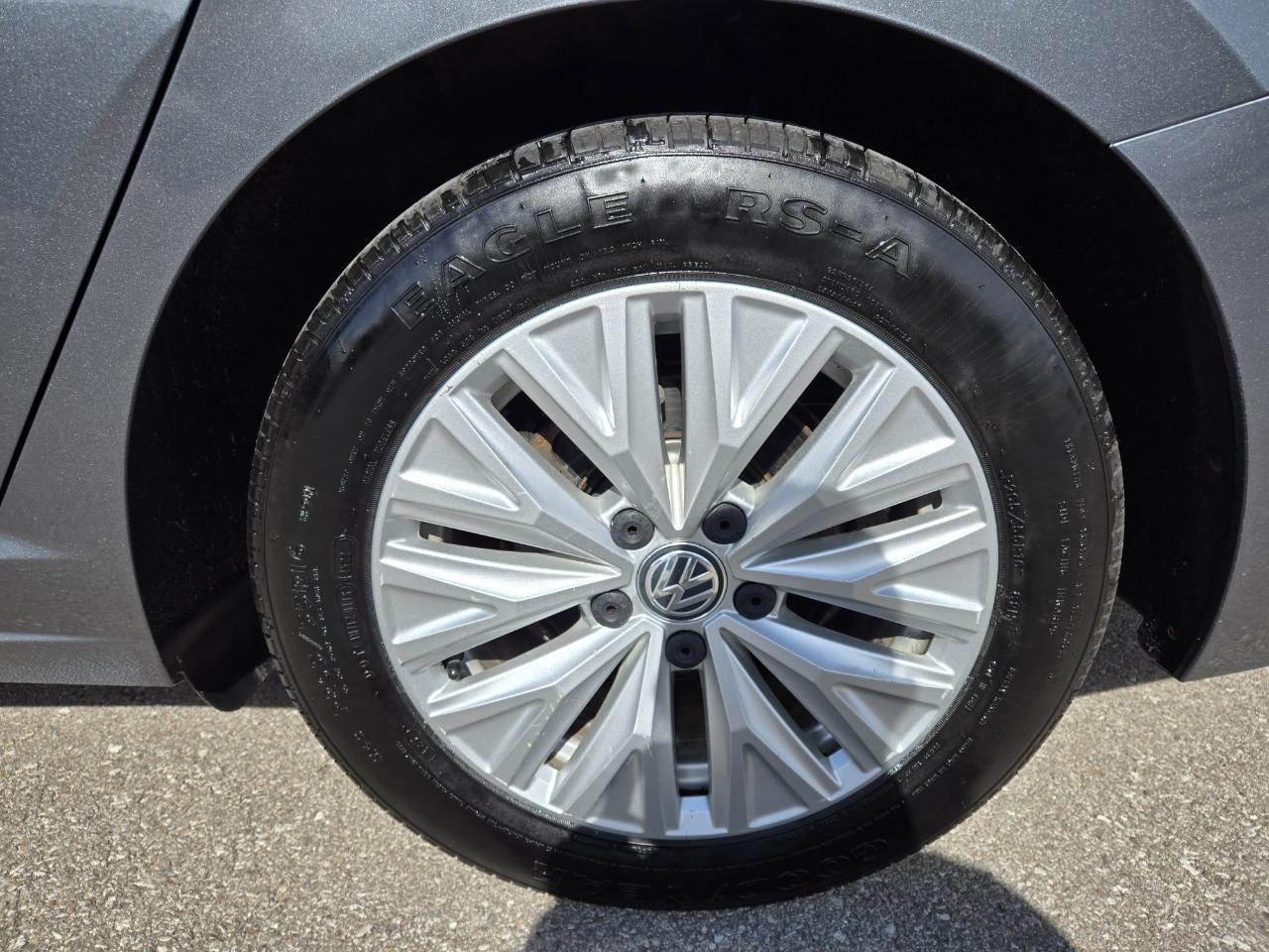 Volkswagen Jetta R-Line Auto w/SULEV 2019