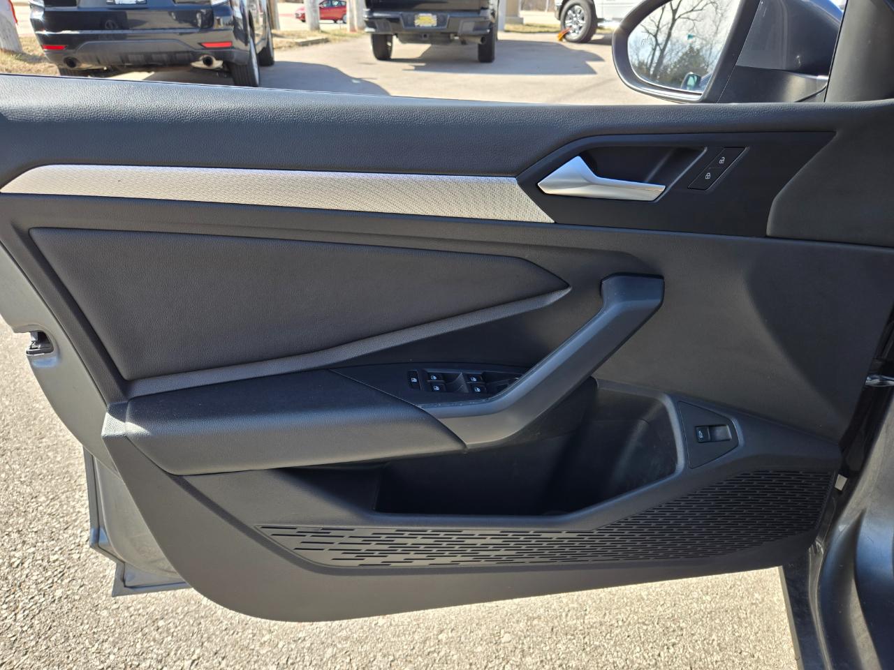 Volkswagen Jetta R-Line Auto w/SULEV 2019