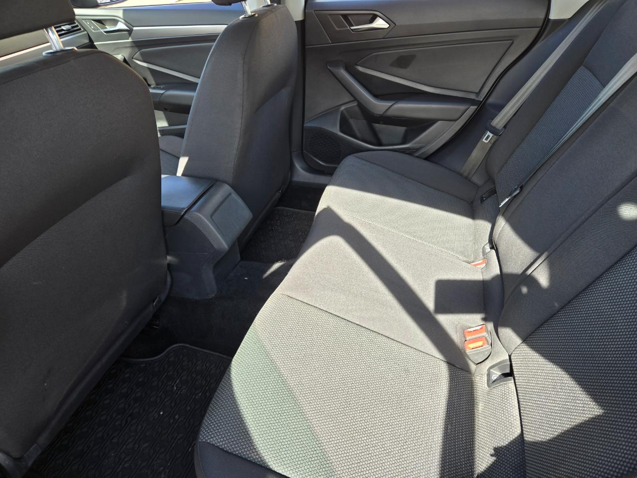 Volkswagen Jetta R-Line Auto w/SULEV 2019