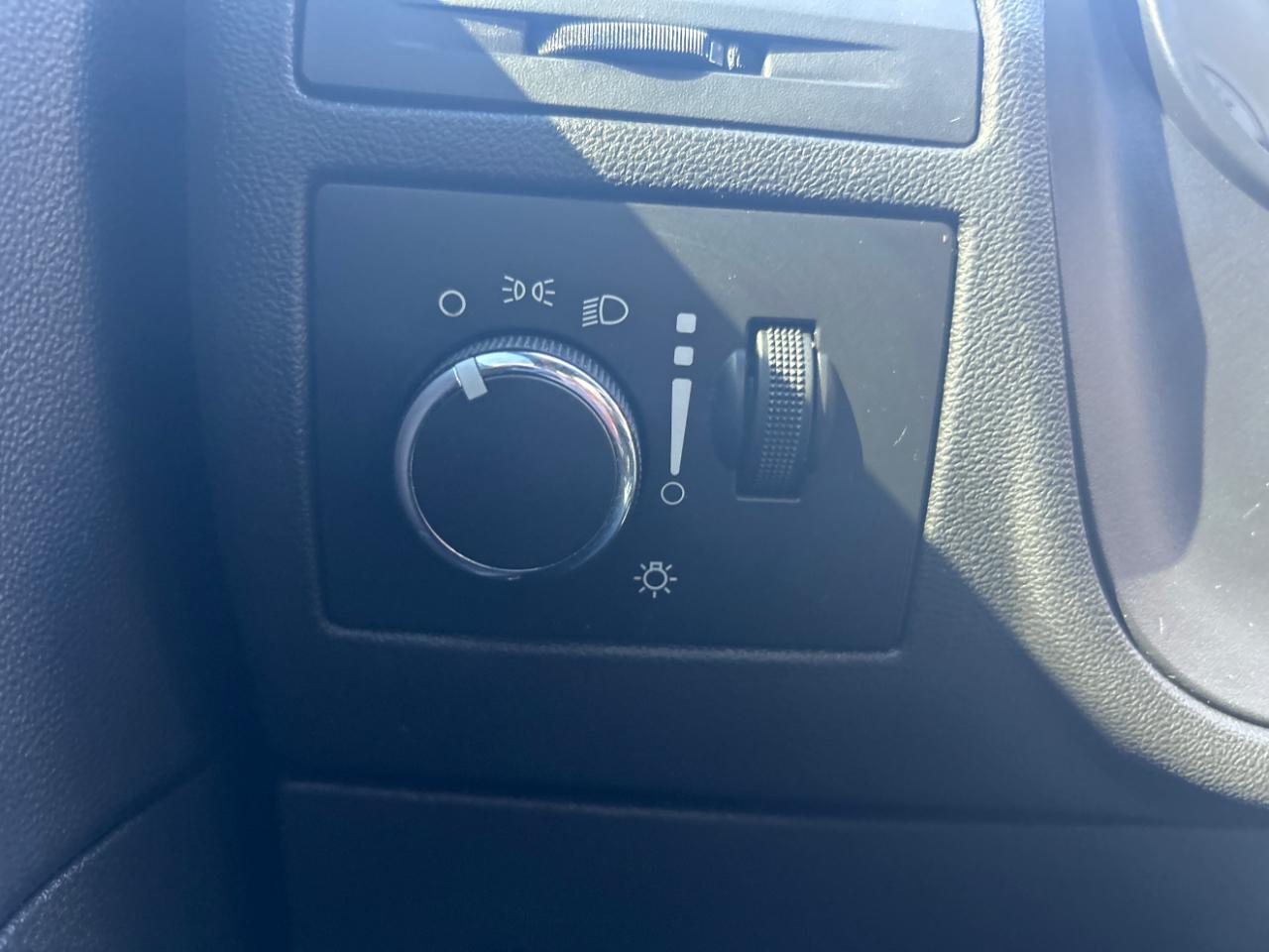 Dodge Challenger 2dr Cpe SXT 2014