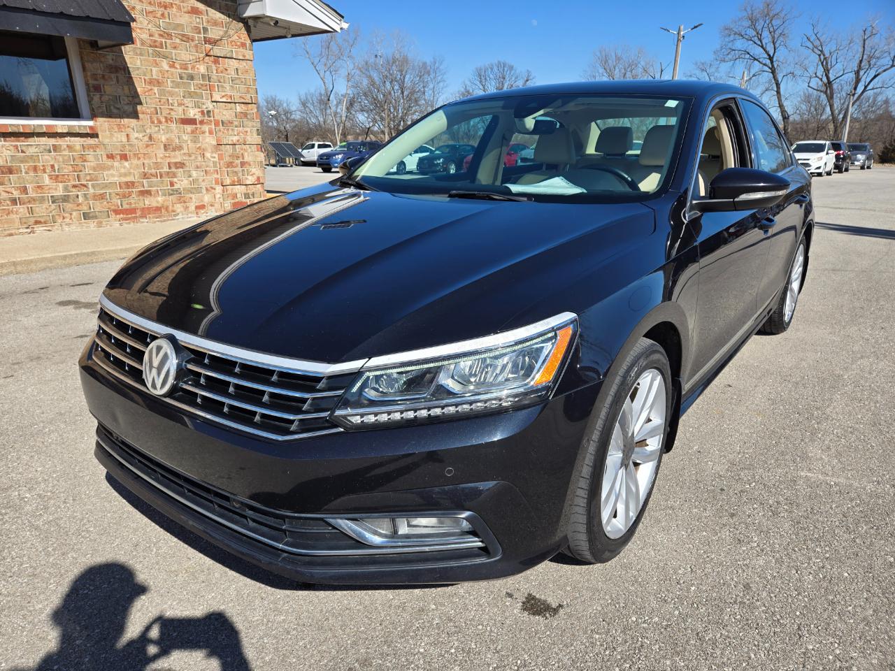 Volkswagen Passat 1.8T SEL Premium Auto 2017