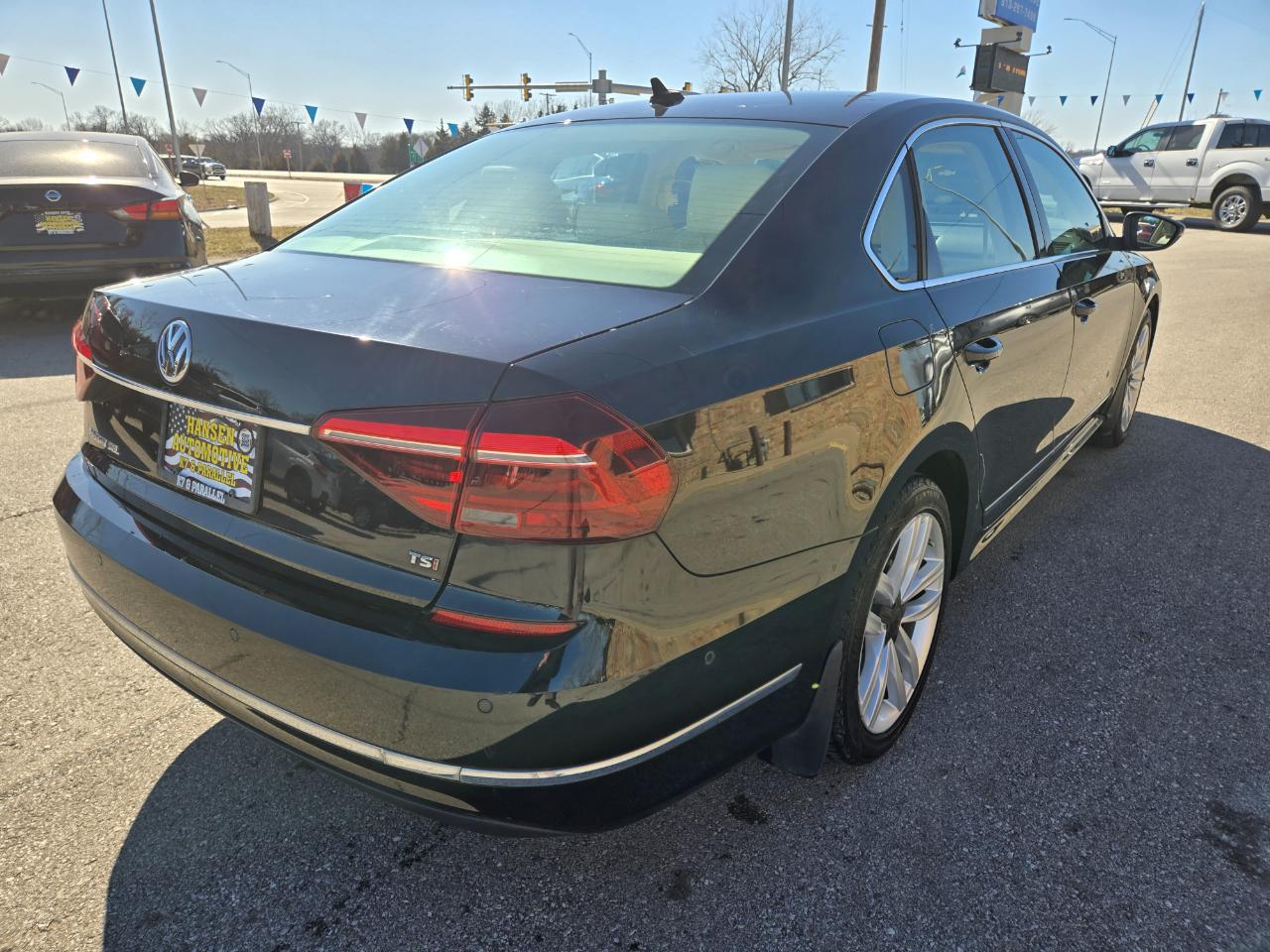 Volkswagen Passat 1.8T SEL Premium Auto 2017