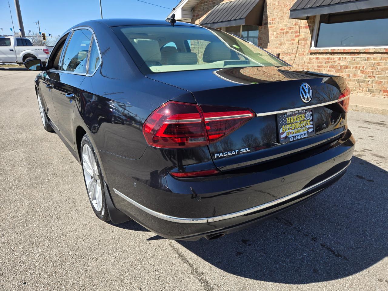 Volkswagen Passat 1.8T SEL Premium Auto 2017