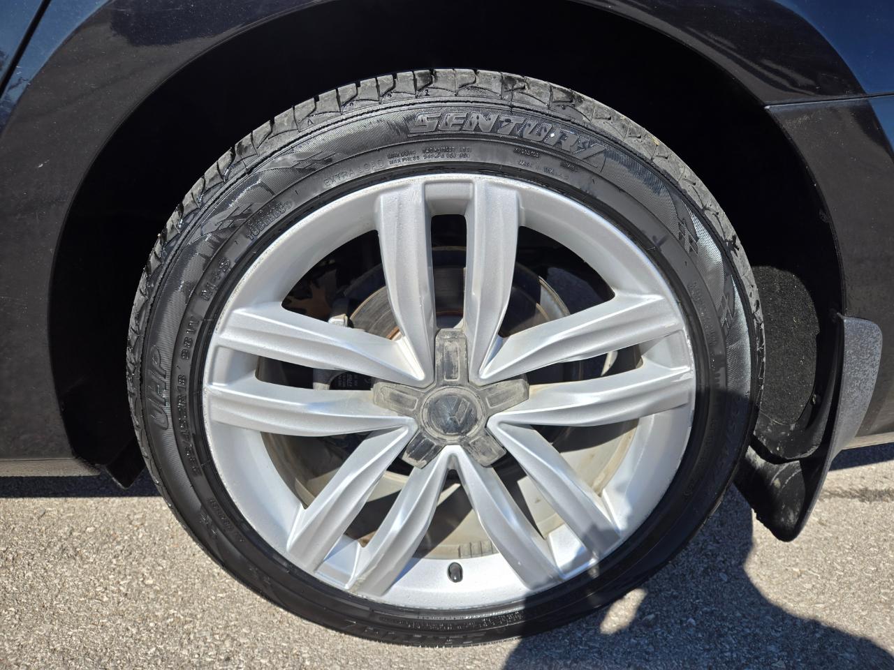 Volkswagen Passat 1.8T SEL Premium Auto 2017