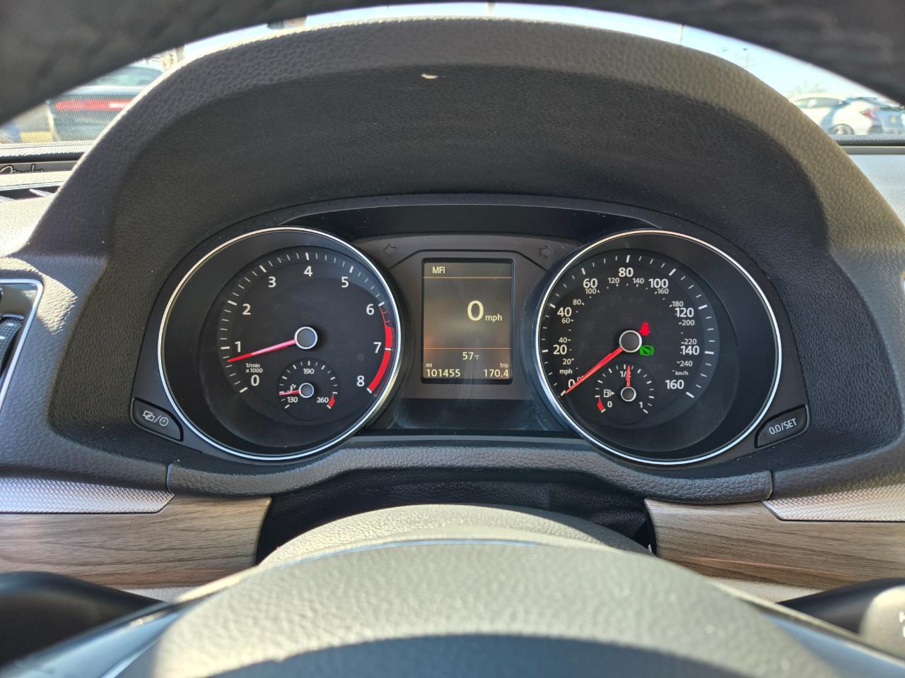 Volkswagen Passat 1.8T SEL Premium Auto 2017