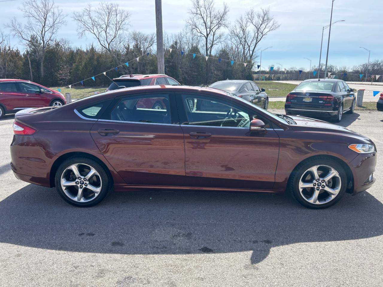 Ford Fusion 4dr Sdn SE FWD 2015