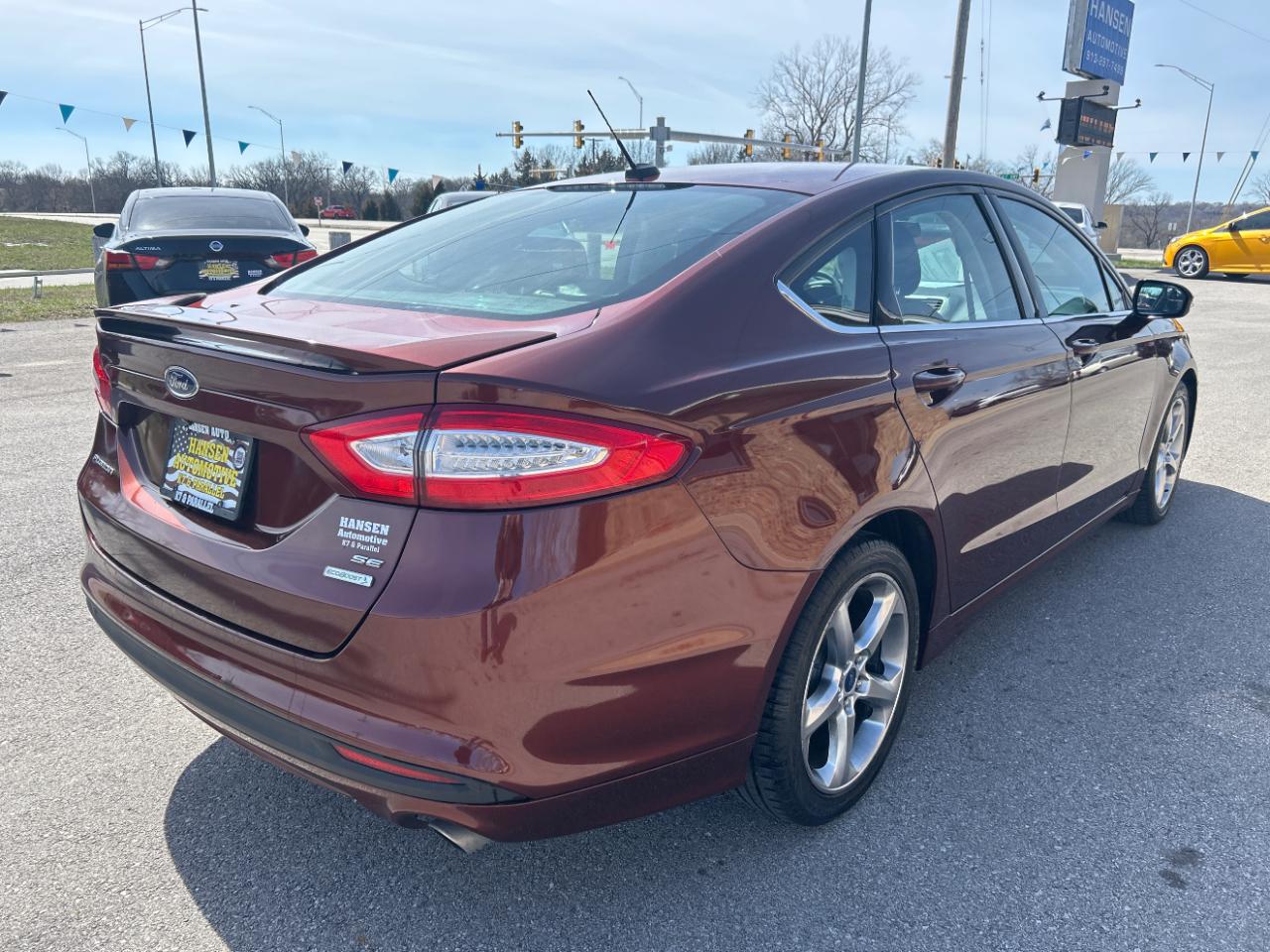 Ford Fusion 4dr Sdn SE FWD 2015