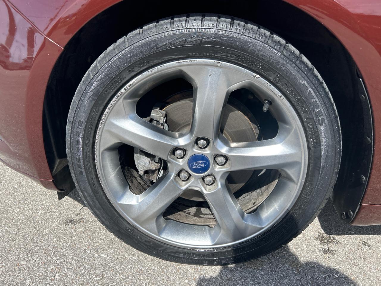 Ford Fusion 4dr Sdn SE FWD 2015