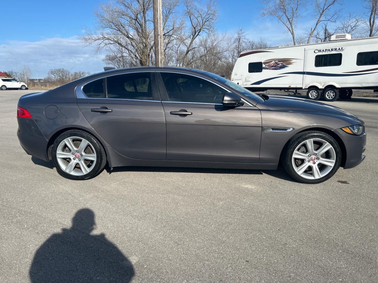 Jaguar XE 25t Prestige RWD 2017