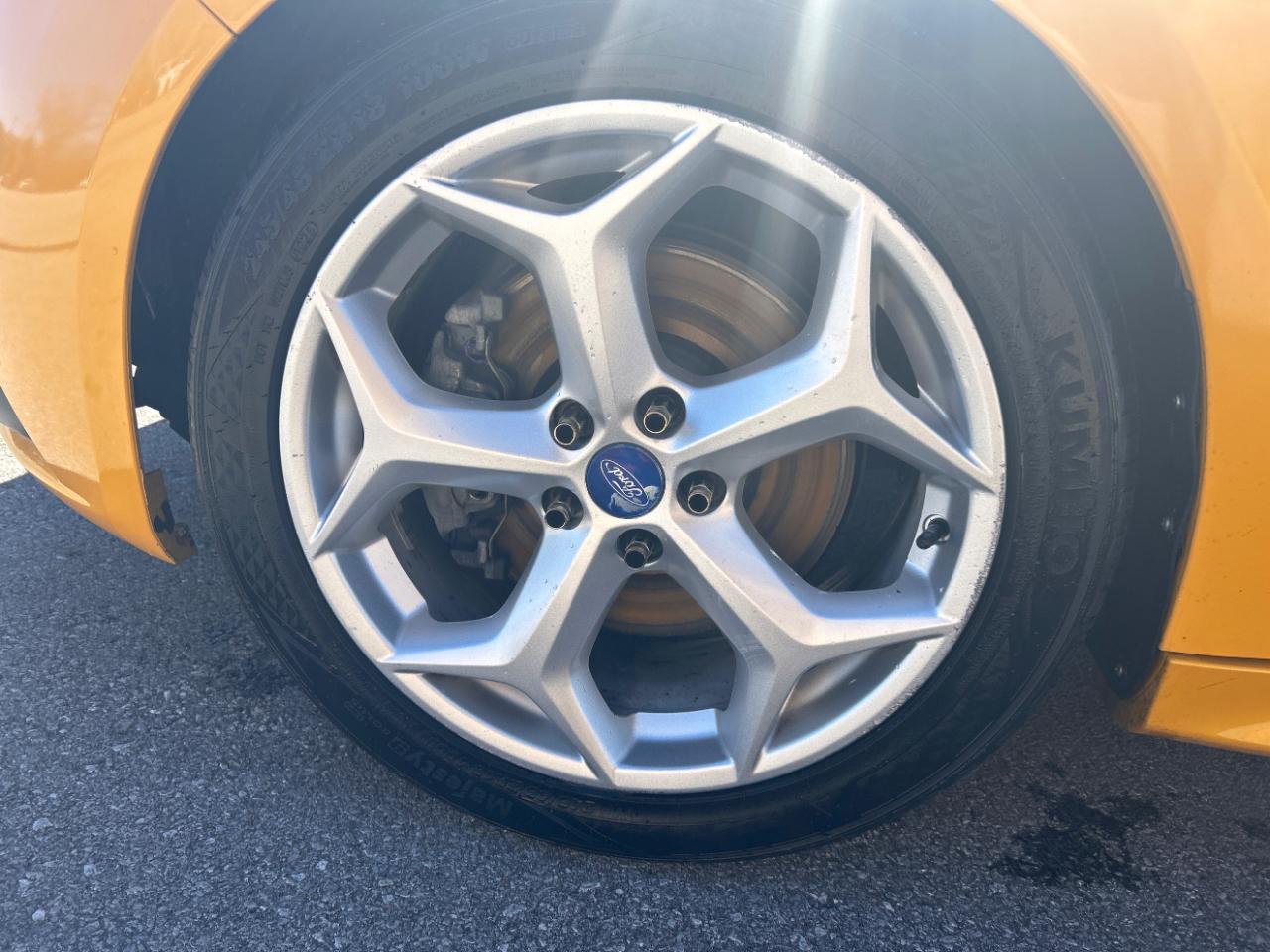 Ford Focus 5dr HB ST 2013