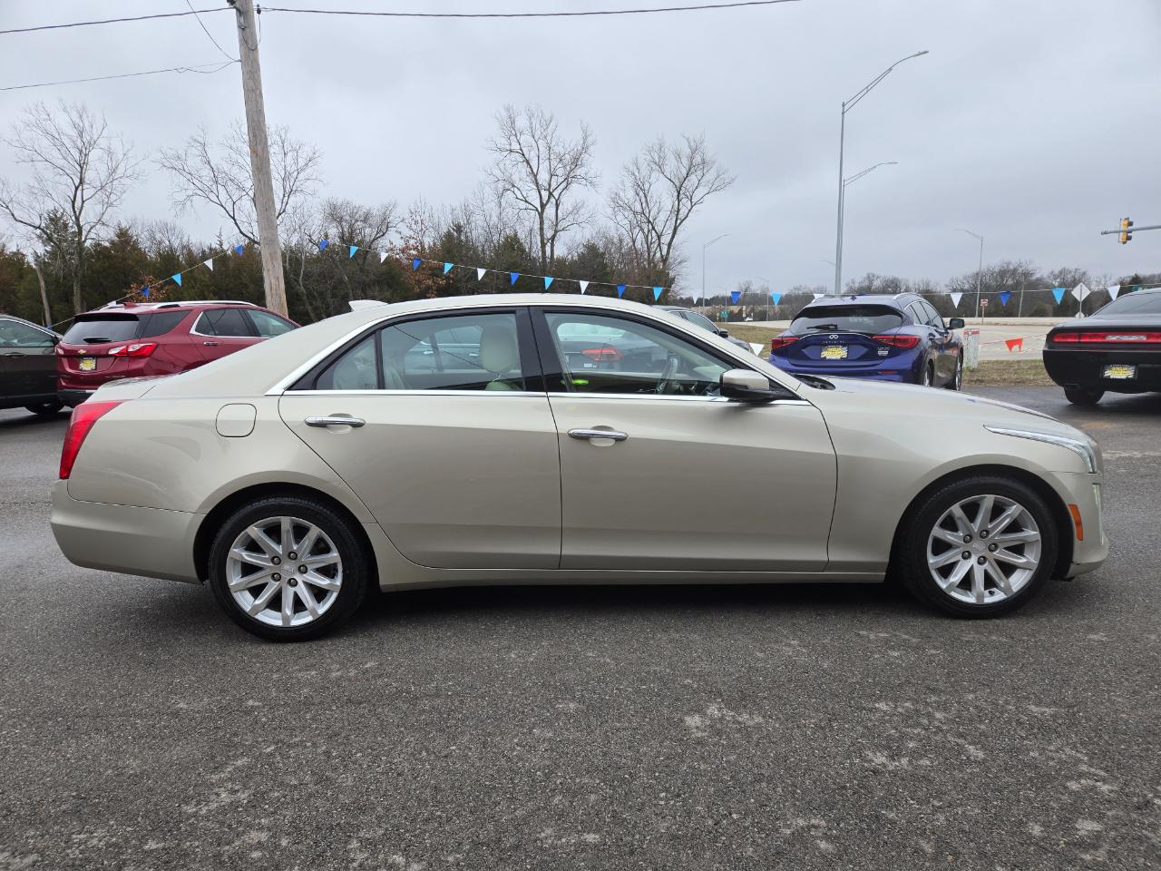 Cadillac CTS Sedan 4dr Sdn 2.0L Turbo Luxury AWD 2015