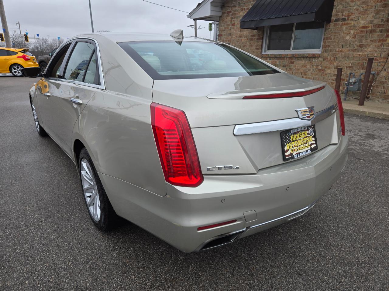 Cadillac CTS Sedan 4dr Sdn 2.0L Turbo Luxury AWD 2015