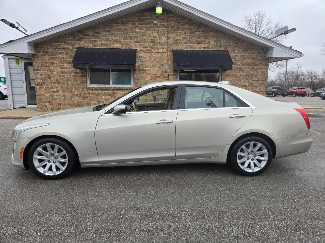 Cadillac CTS Sedan 4dr Sdn 2.0L Turbo Luxury AWD 2015
