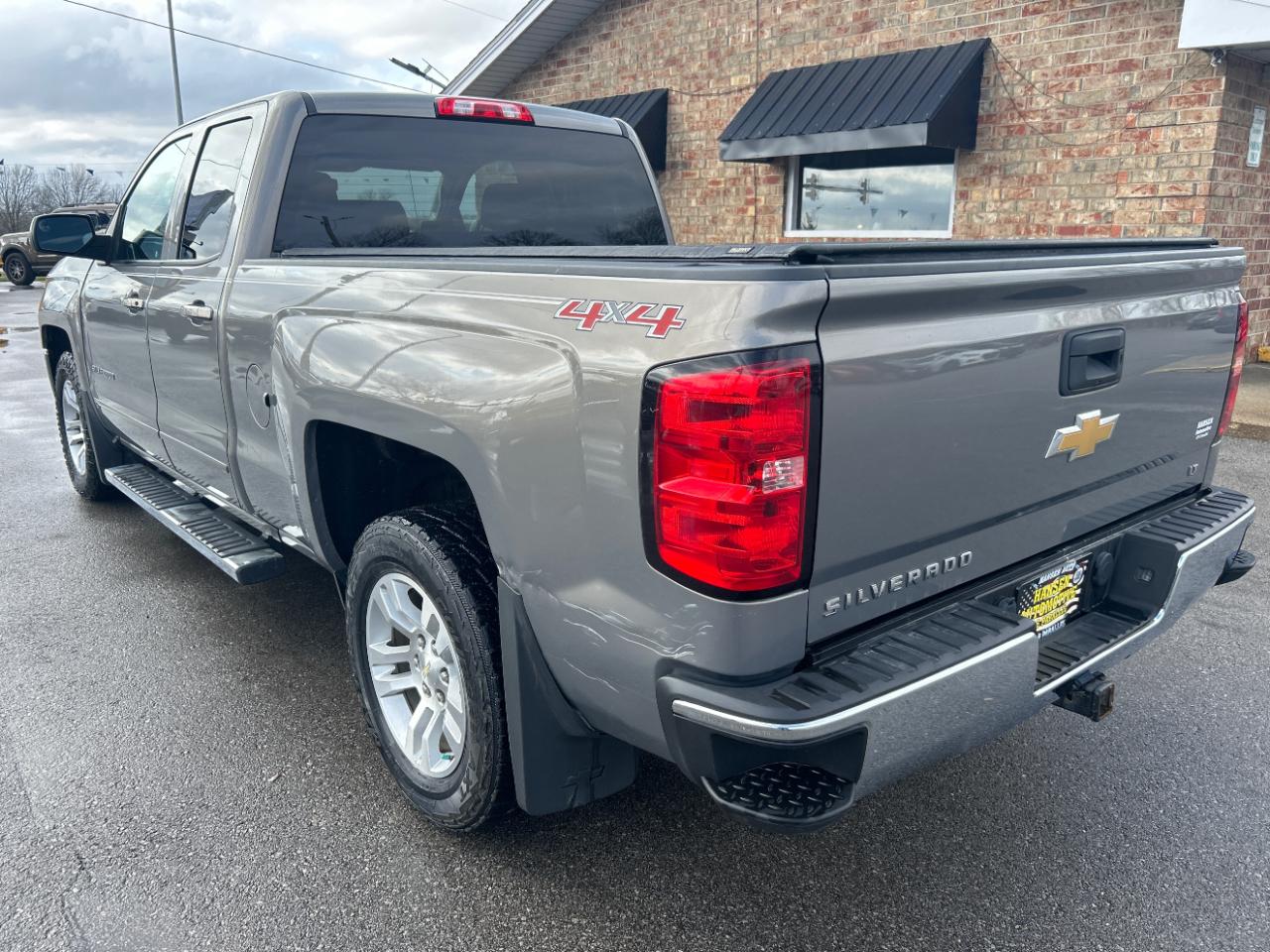 Chevrolet Silverado 1500 4WD Double Cab 143.5" LT w/1LT 2017