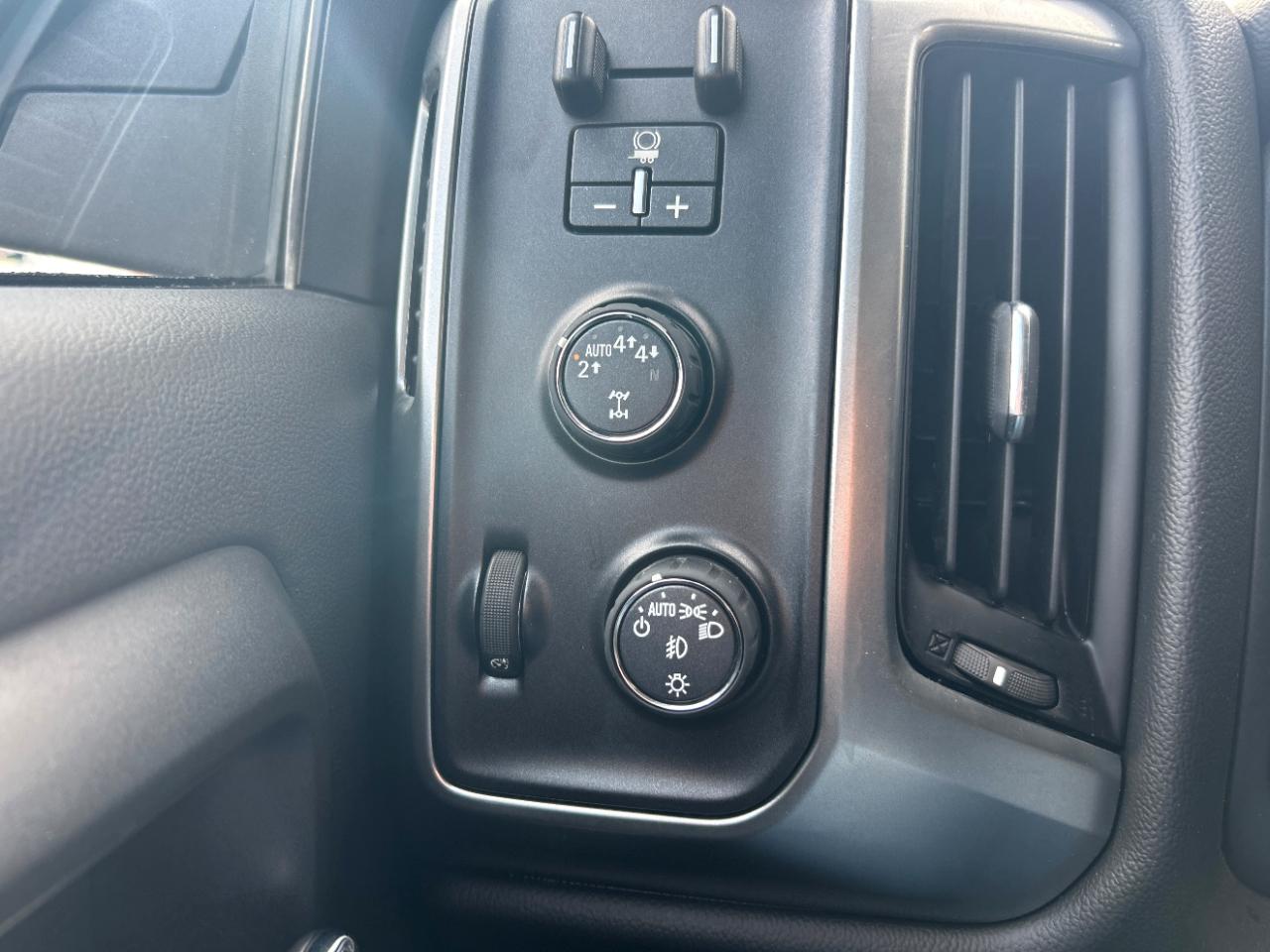 Chevrolet Silverado 1500 4WD Double Cab 143.5" LT w/1LT 2017