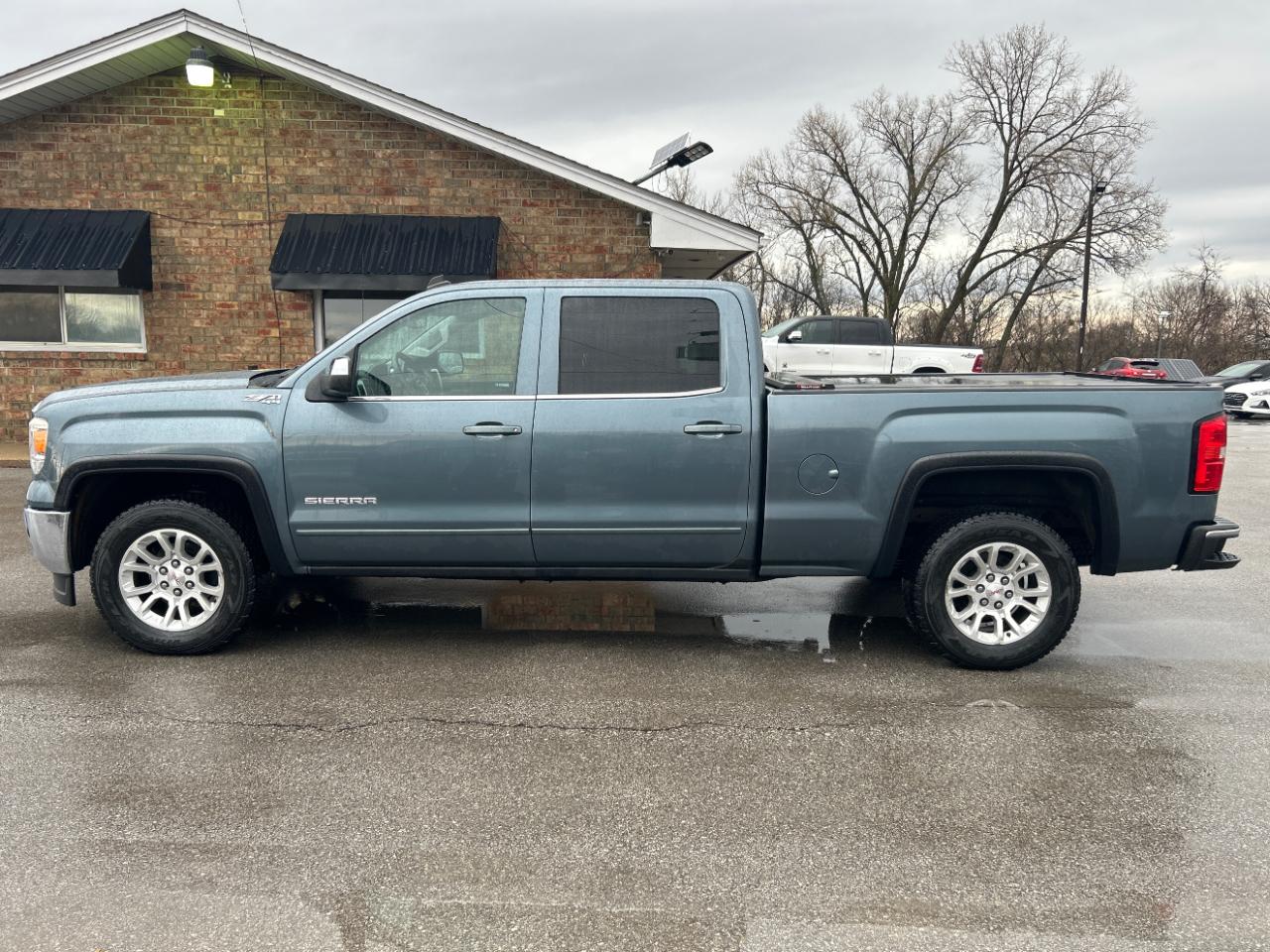 GMC Sierra 1500 4WD Crew Cab 153.0" SLE 2014