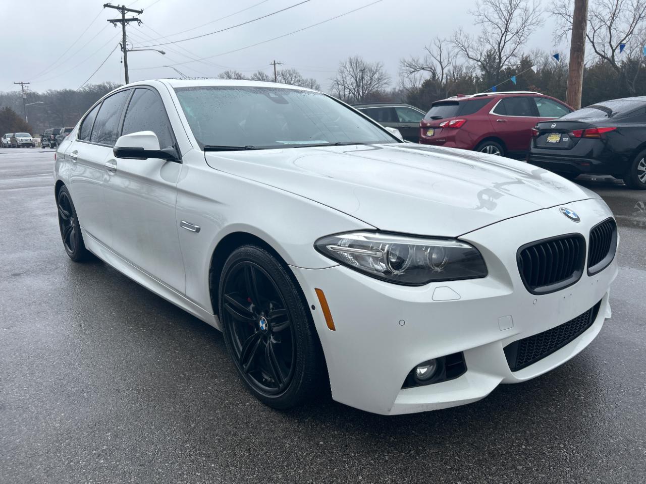 BMW 5 Series 4dr Sdn 550i xDrive AWD 2016