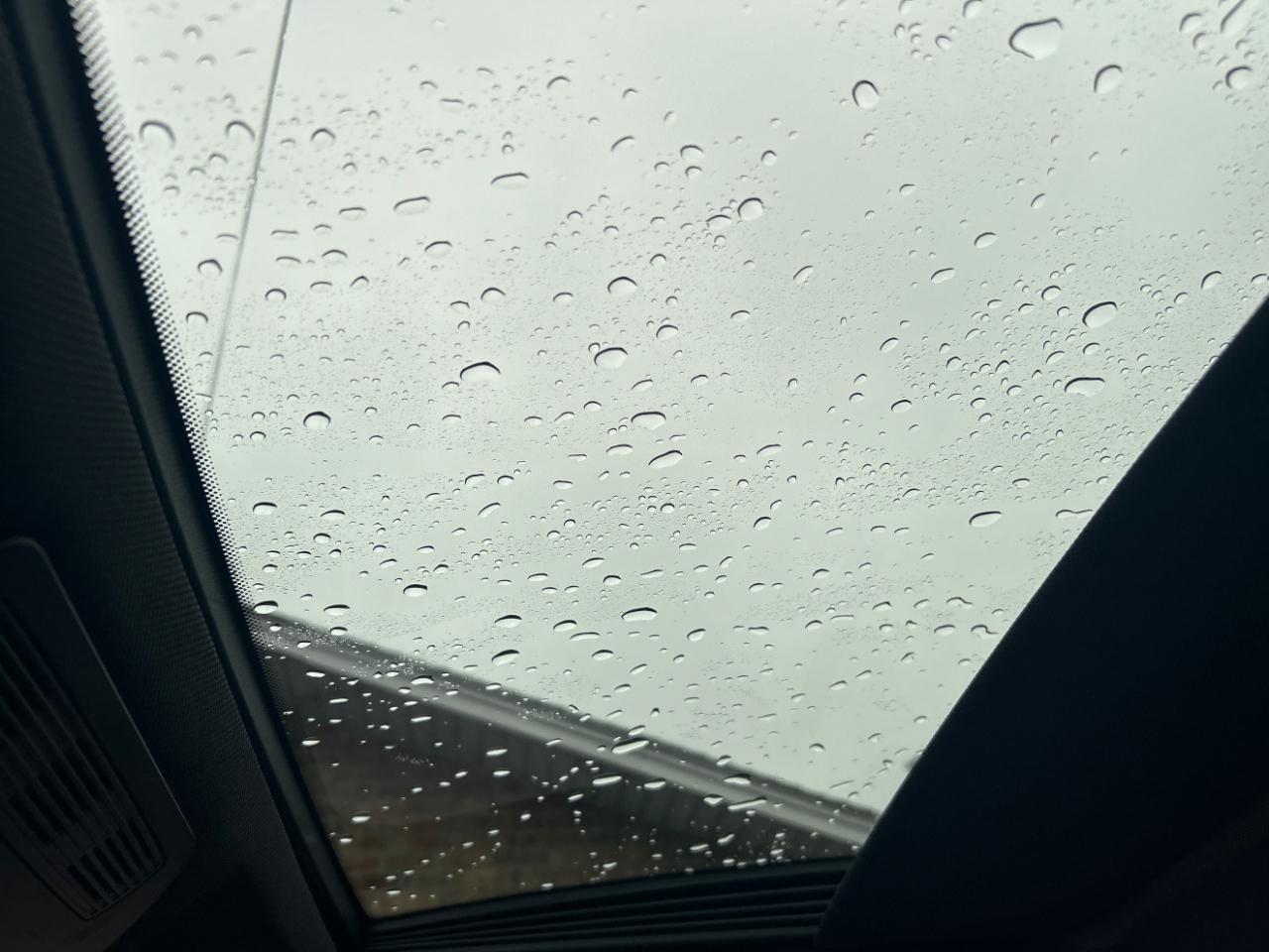 BMW 5 Series 4dr Sdn 550i xDrive AWD 2016