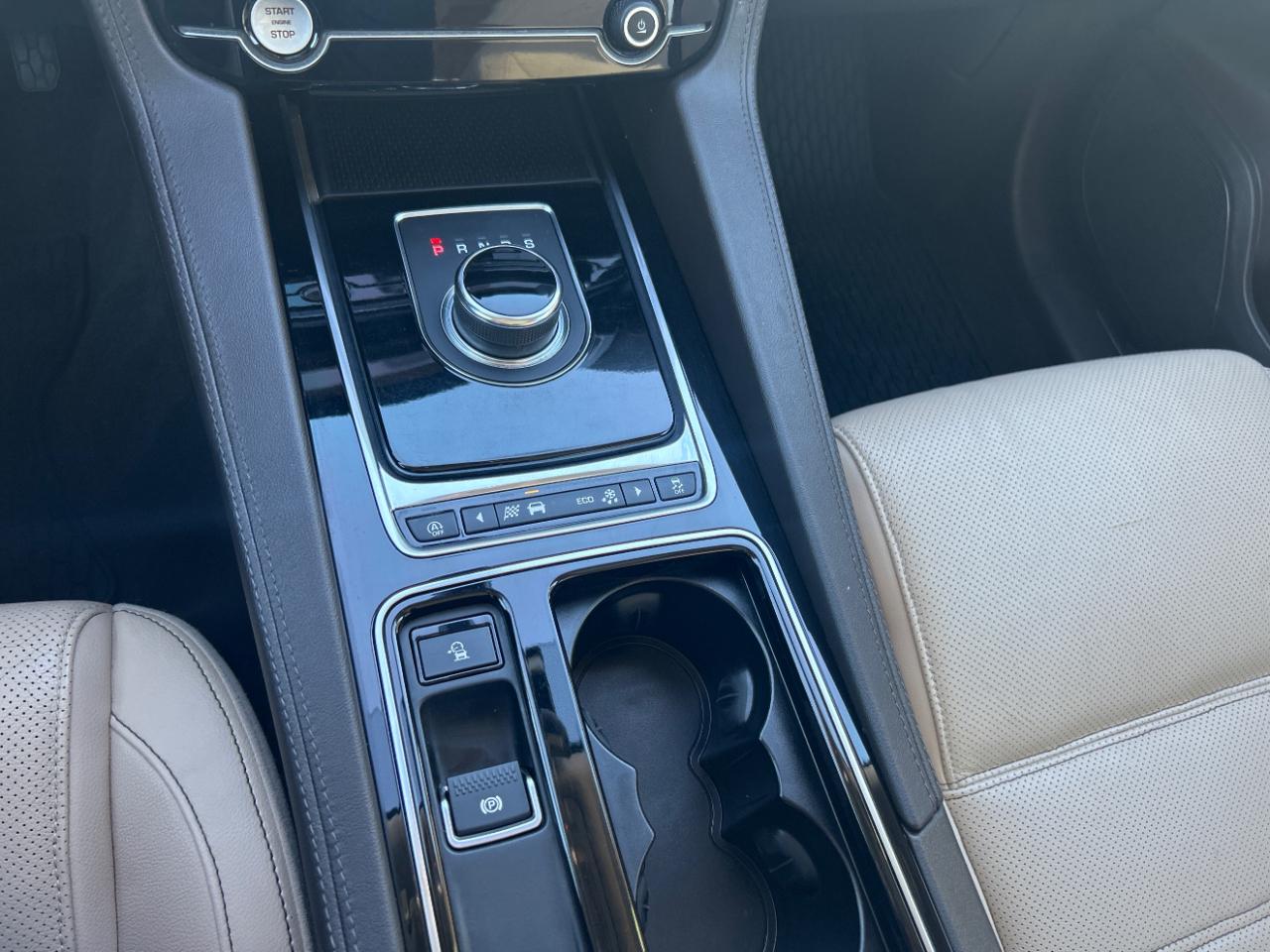 Jaguar F-Pace 30t Prestige AWD 2020