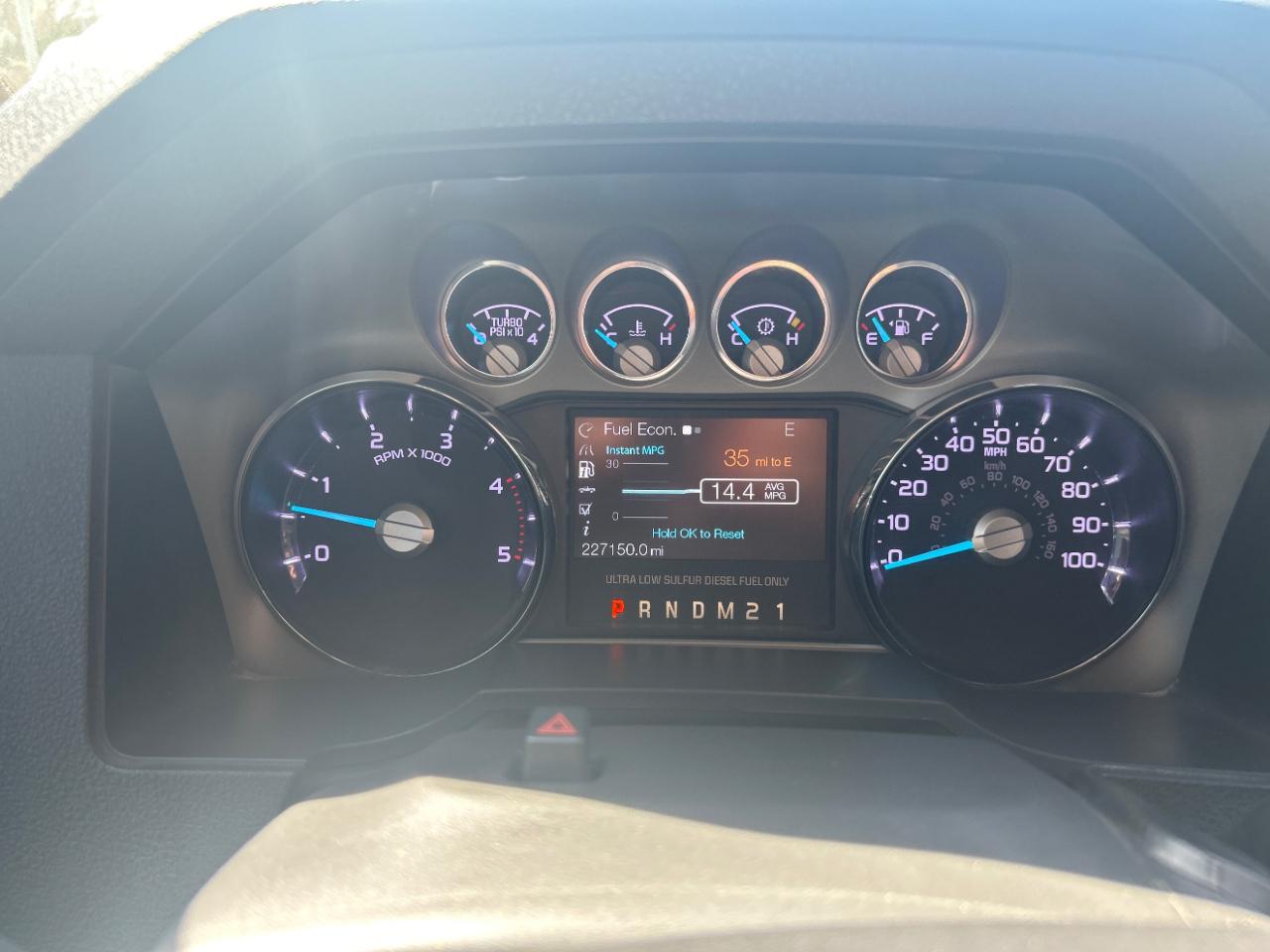 Ford Super Duty F-250 SRW 4WD Crew Cab 156" XL 2012