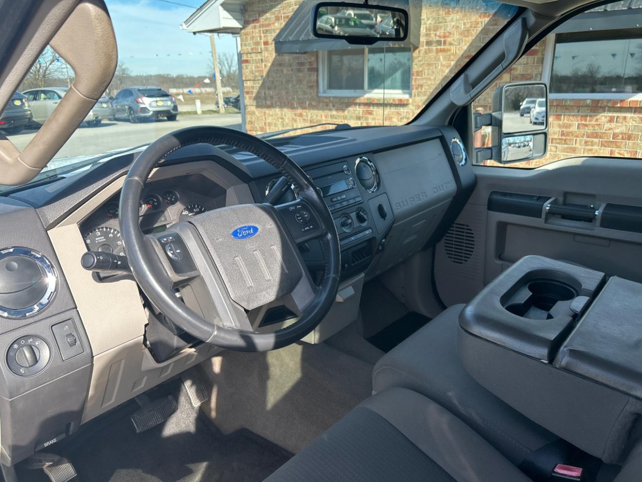 Ford Super Duty F-250 SRW 4WD Crew Cab 156" XL 2009