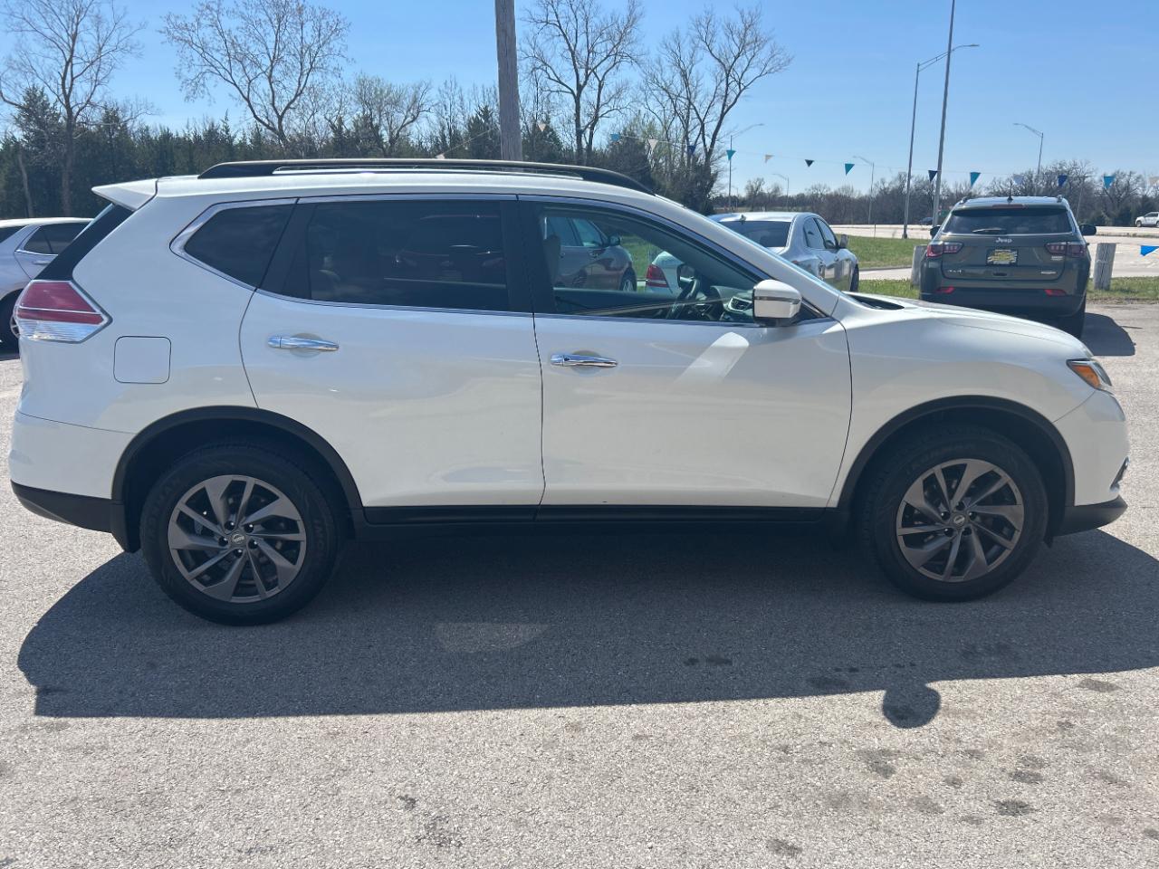 Nissan Rogue AWD 4dr SL 2016