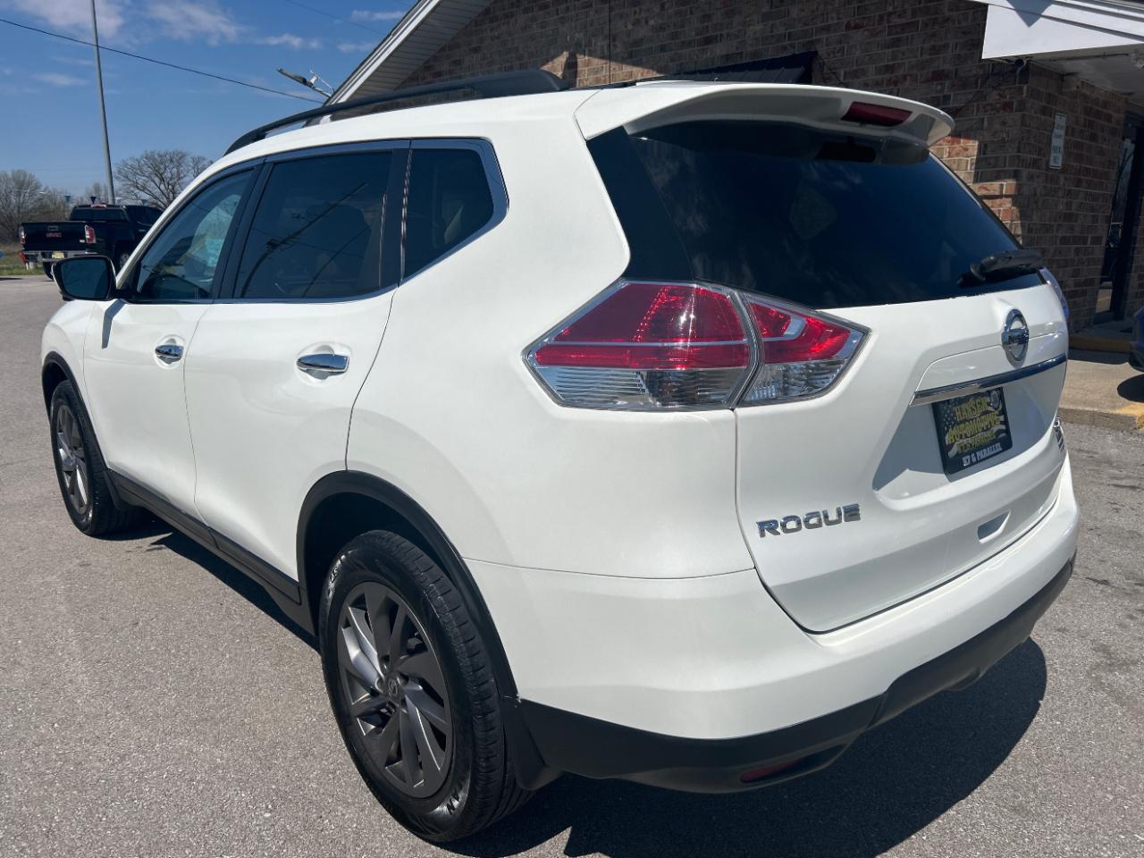 Nissan Rogue AWD 4dr SL 2016