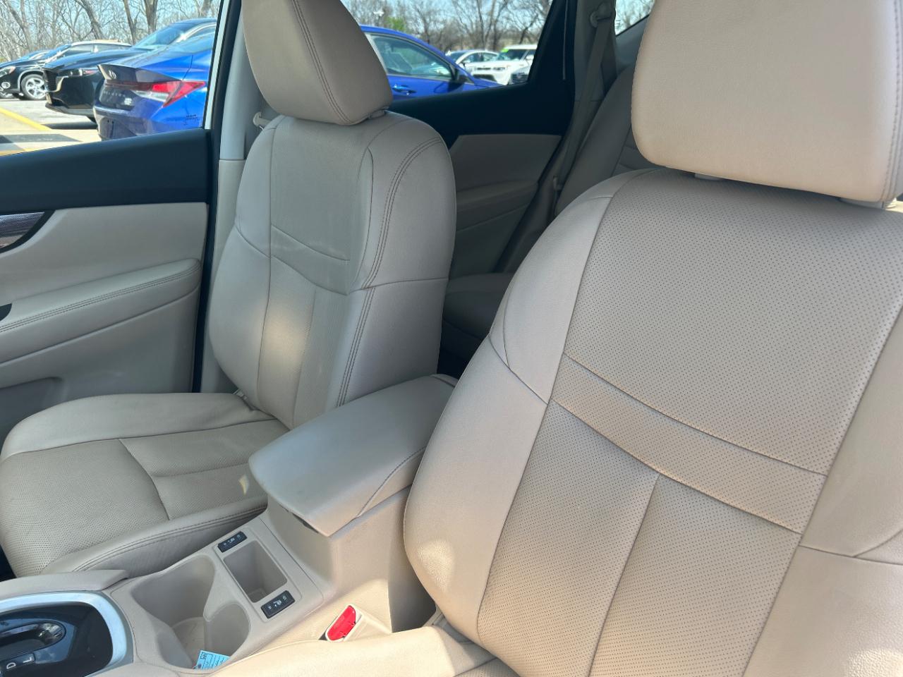 Nissan Rogue AWD 4dr SL 2016