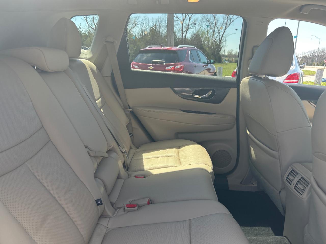 Nissan Rogue AWD 4dr SL 2016