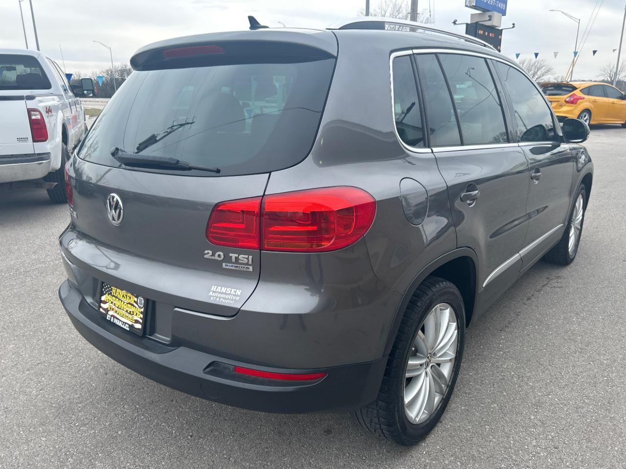 Volkswagen Tiguan 2WD 4dr Auto S 2012