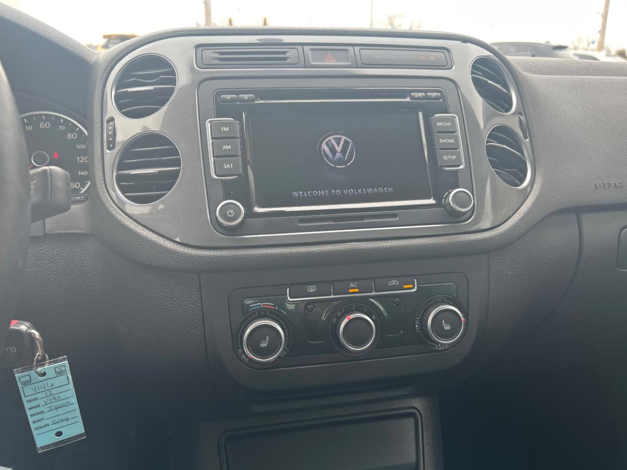 Volkswagen Tiguan 2WD 4dr Auto S 2012