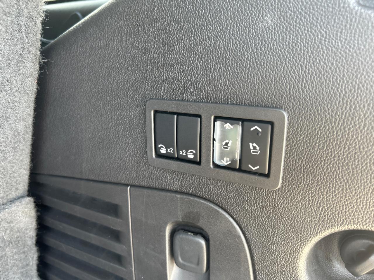 Chevrolet Tahoe 2WD 4dr LTZ 2015