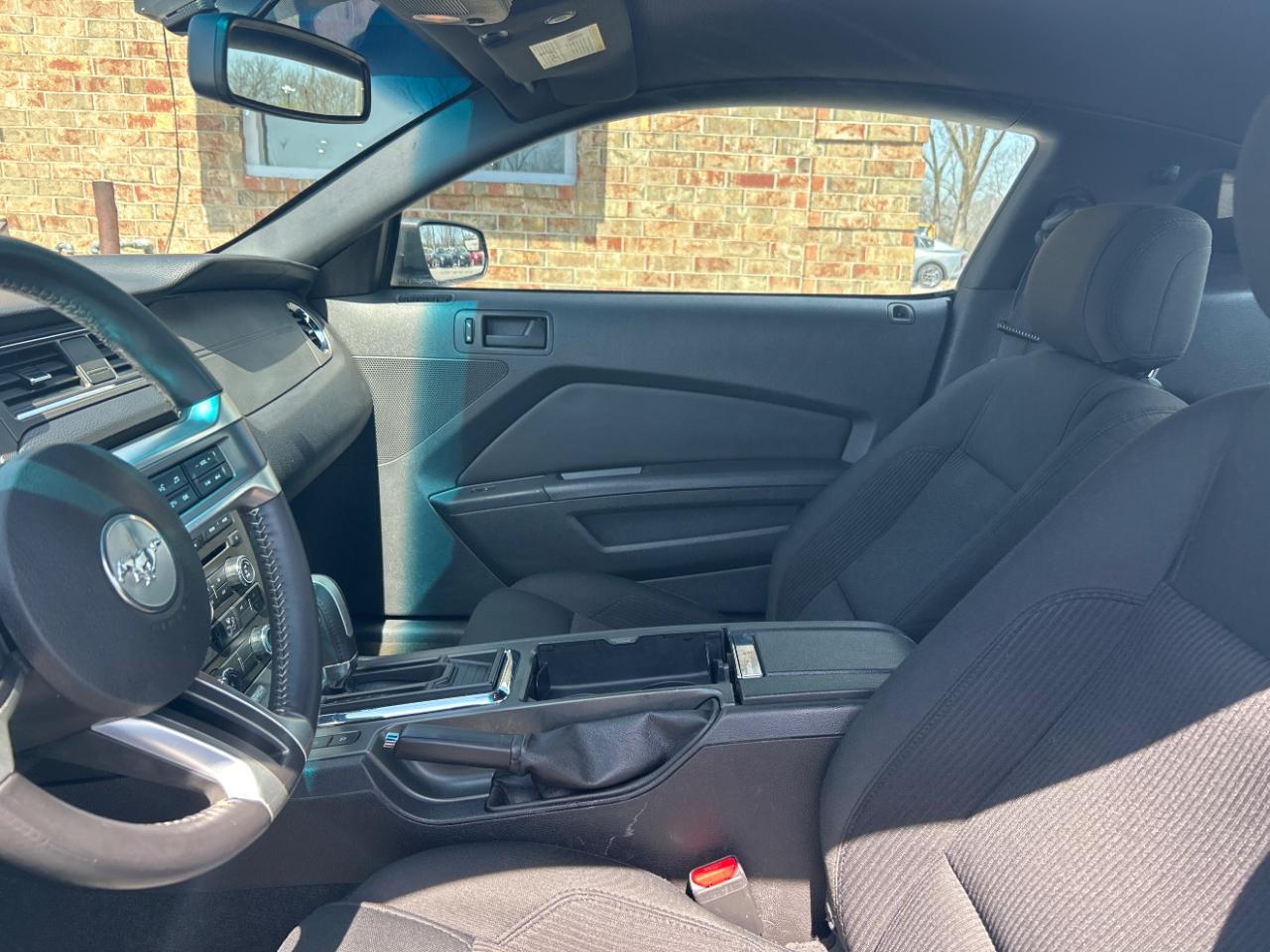 Ford Mustang 2dr Cpe V6 2014