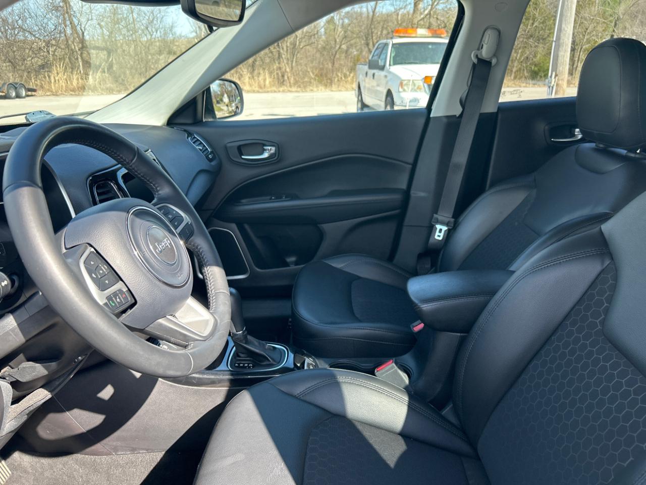 Jeep Compass Altitude FWD 2019