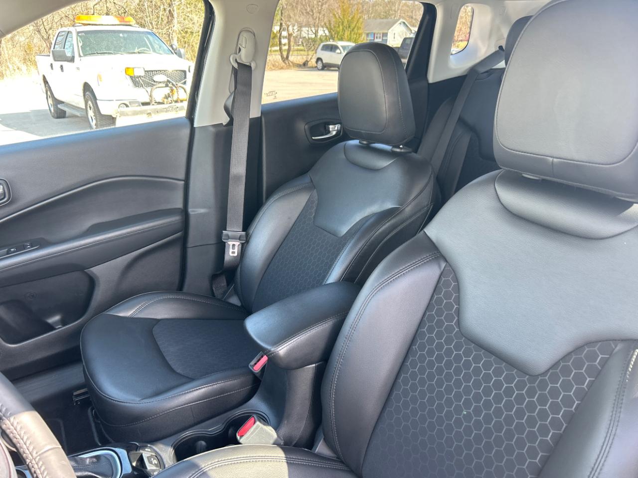 Jeep Compass Altitude FWD 2019