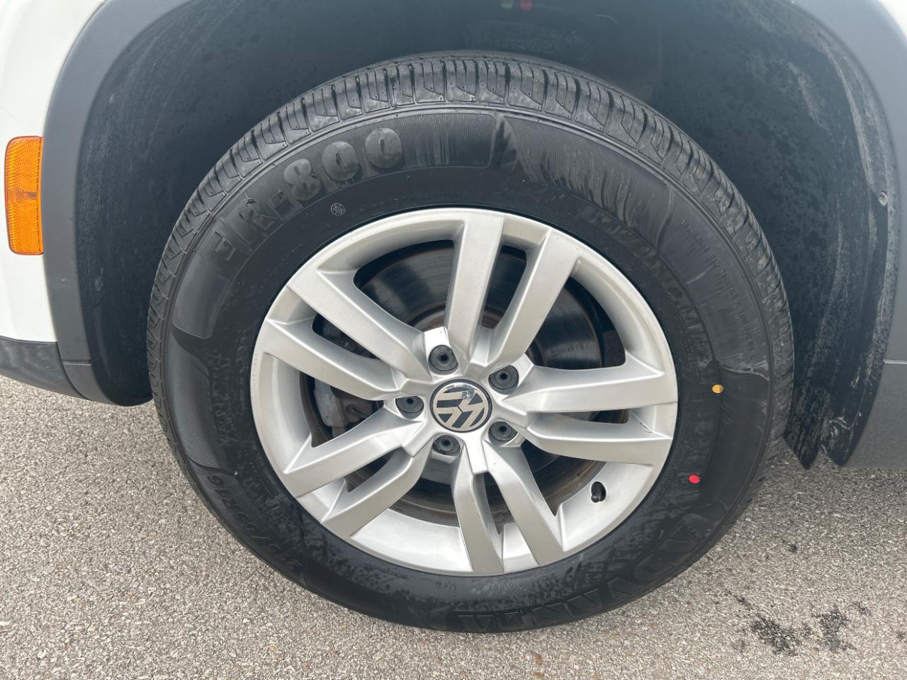 Volkswagen Tiguan 4MOTION 4dr Auto SEL 2016