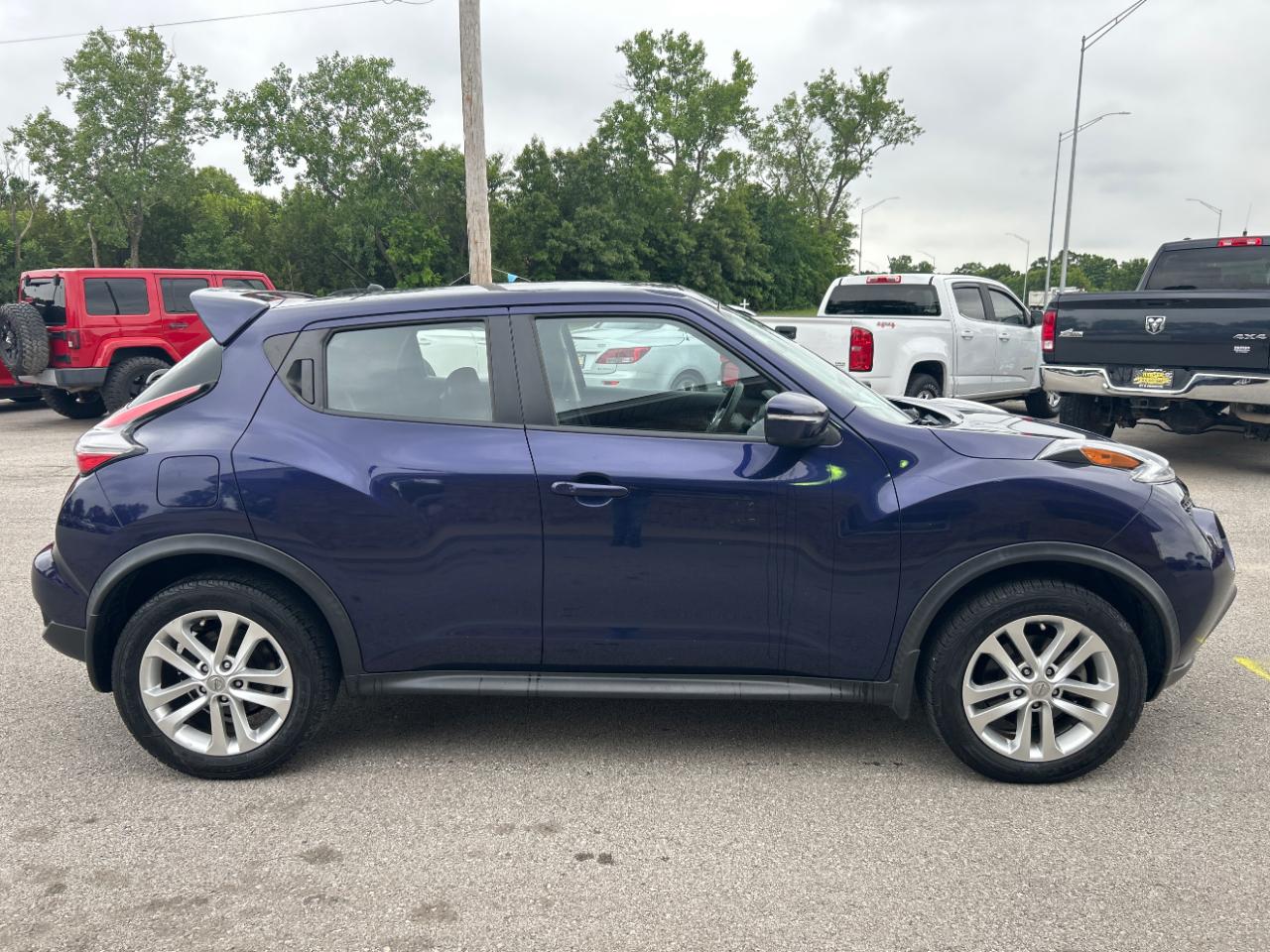 Nissan Juke 5dr Wgn CVT S FWD 2015