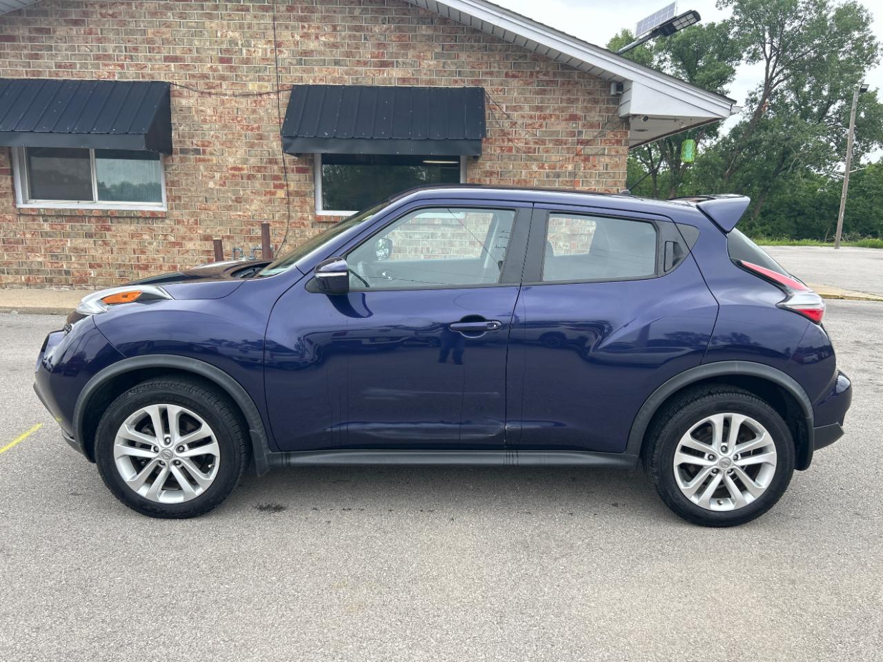 Nissan Juke 5dr Wgn CVT S FWD 2015